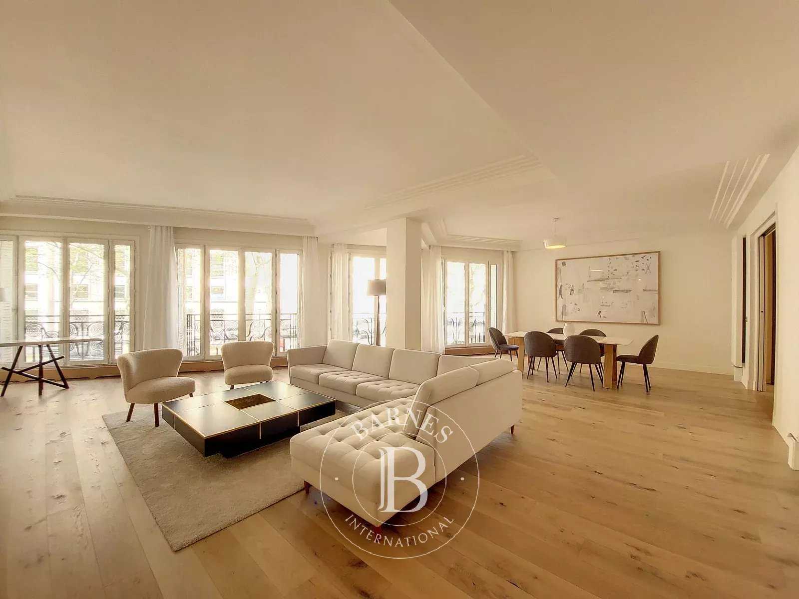 Appartement Paris 75007  -  ref 85621689 (picture 2)