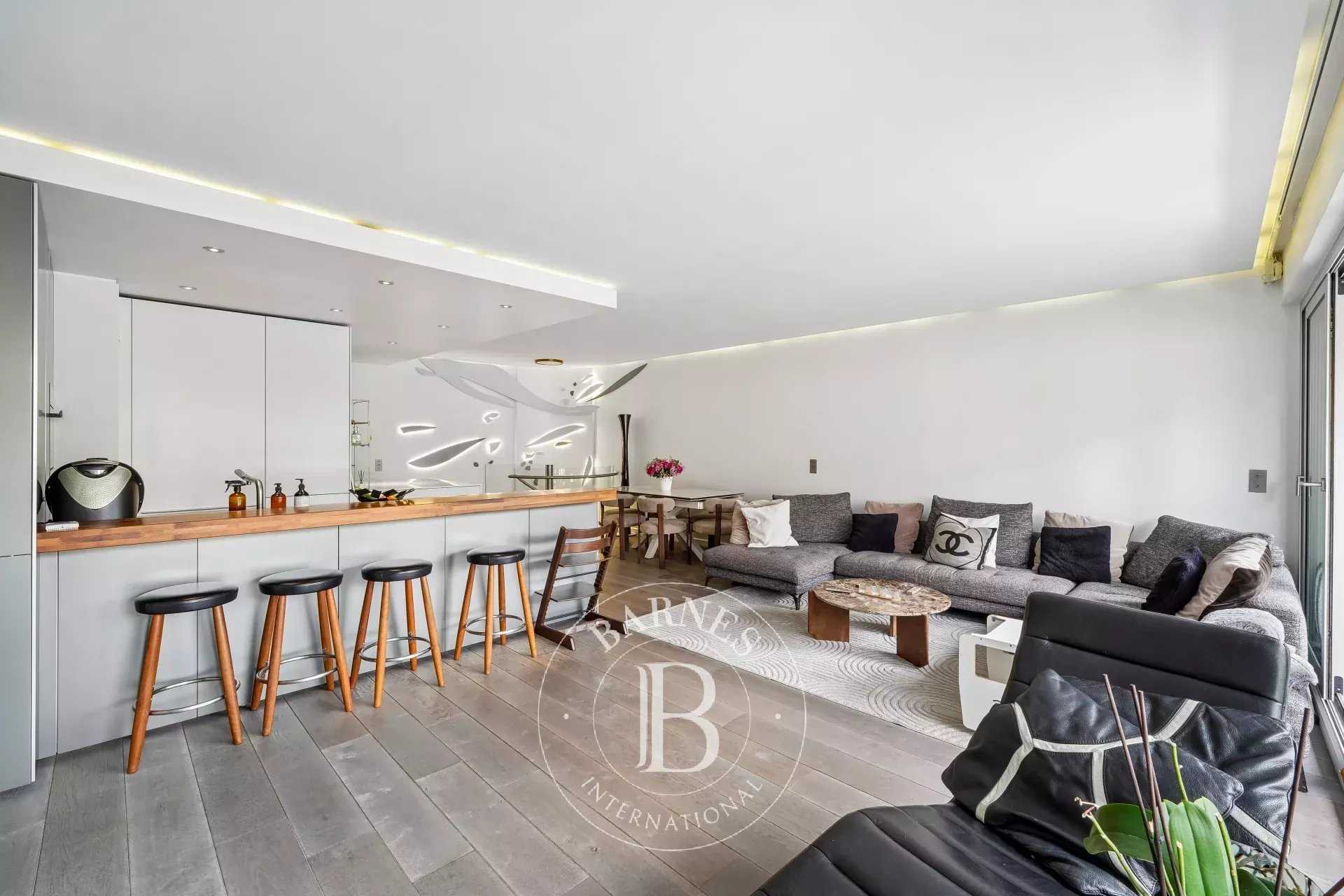 Apartment Paris 75007  -  ref 87020670 (picture 3)