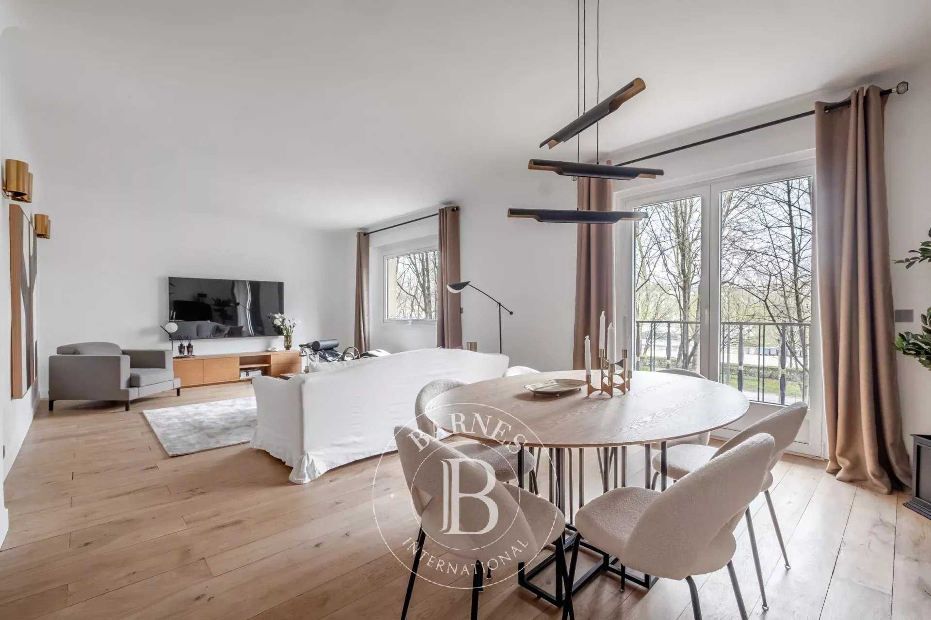 Appartement Paris 75007  -  ref 85756592 (picture 1)