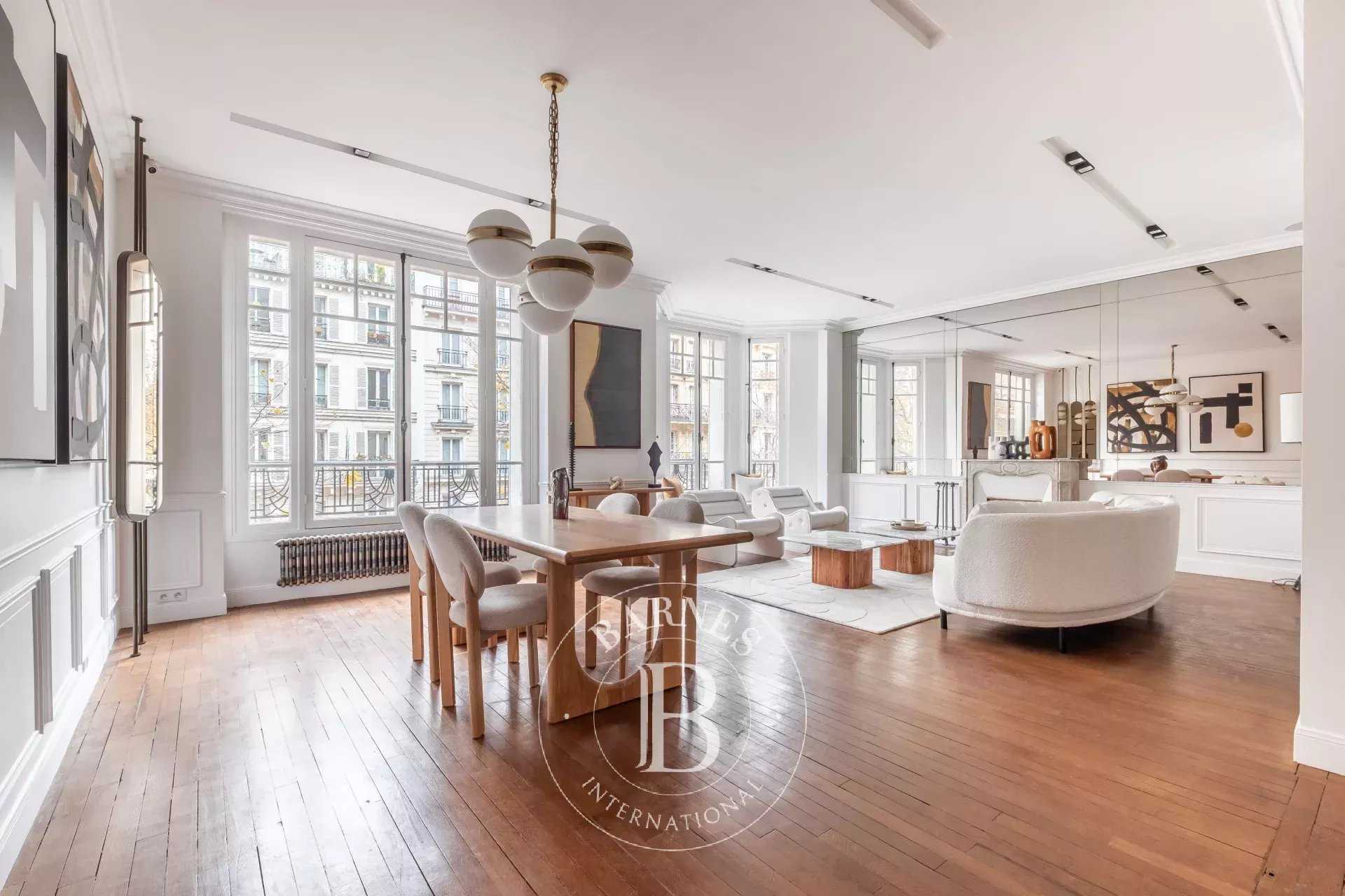 Apartment Paris 75007  -  ref 85608013 (picture 2)