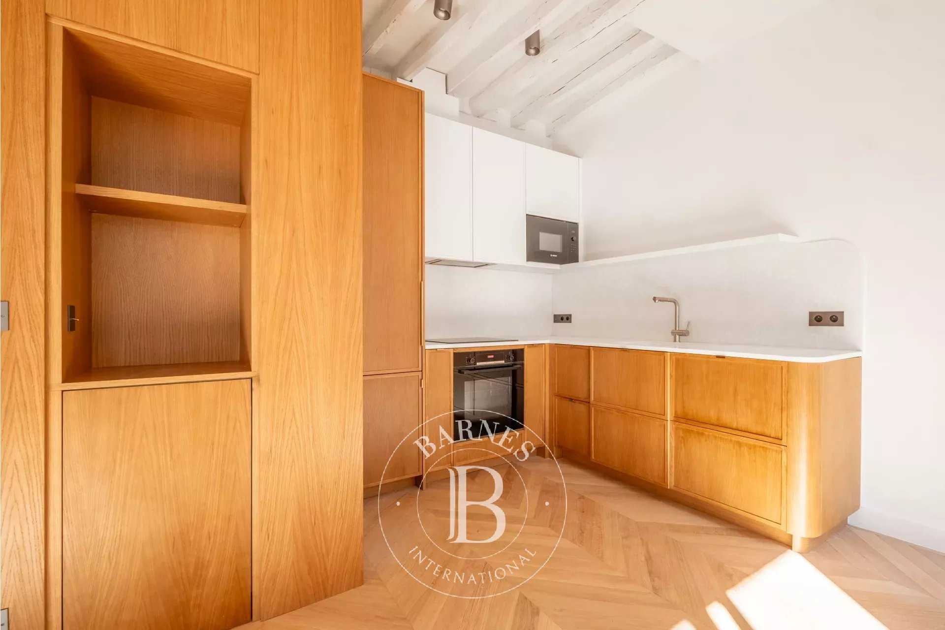 Apartment Paris 75007  -  ref 86837208 (picture 3)