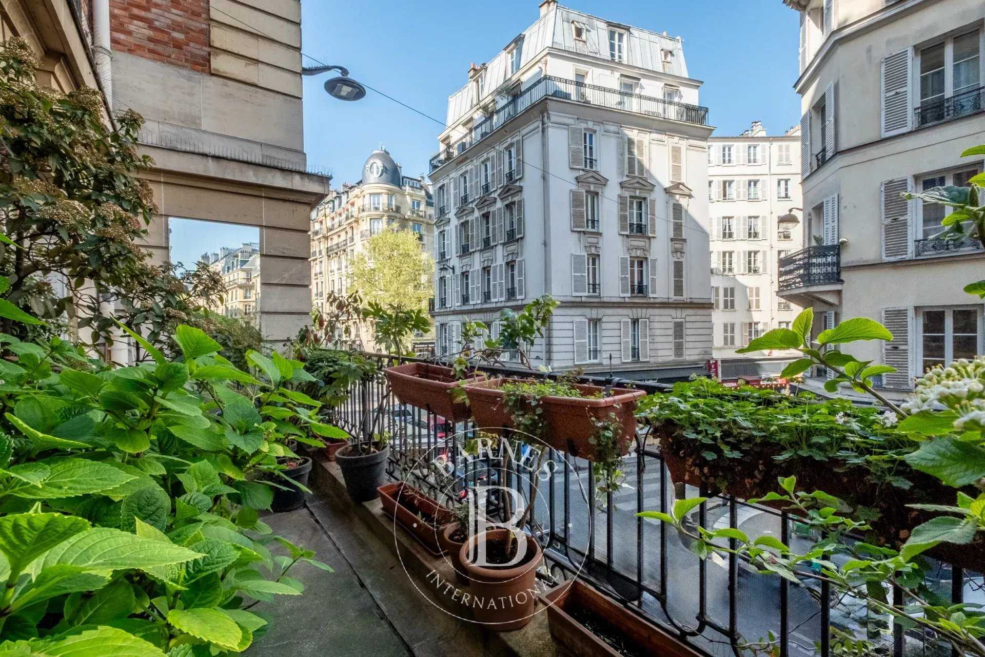 Appartement Paris 75007  -  ref 85834126 (picture 2)