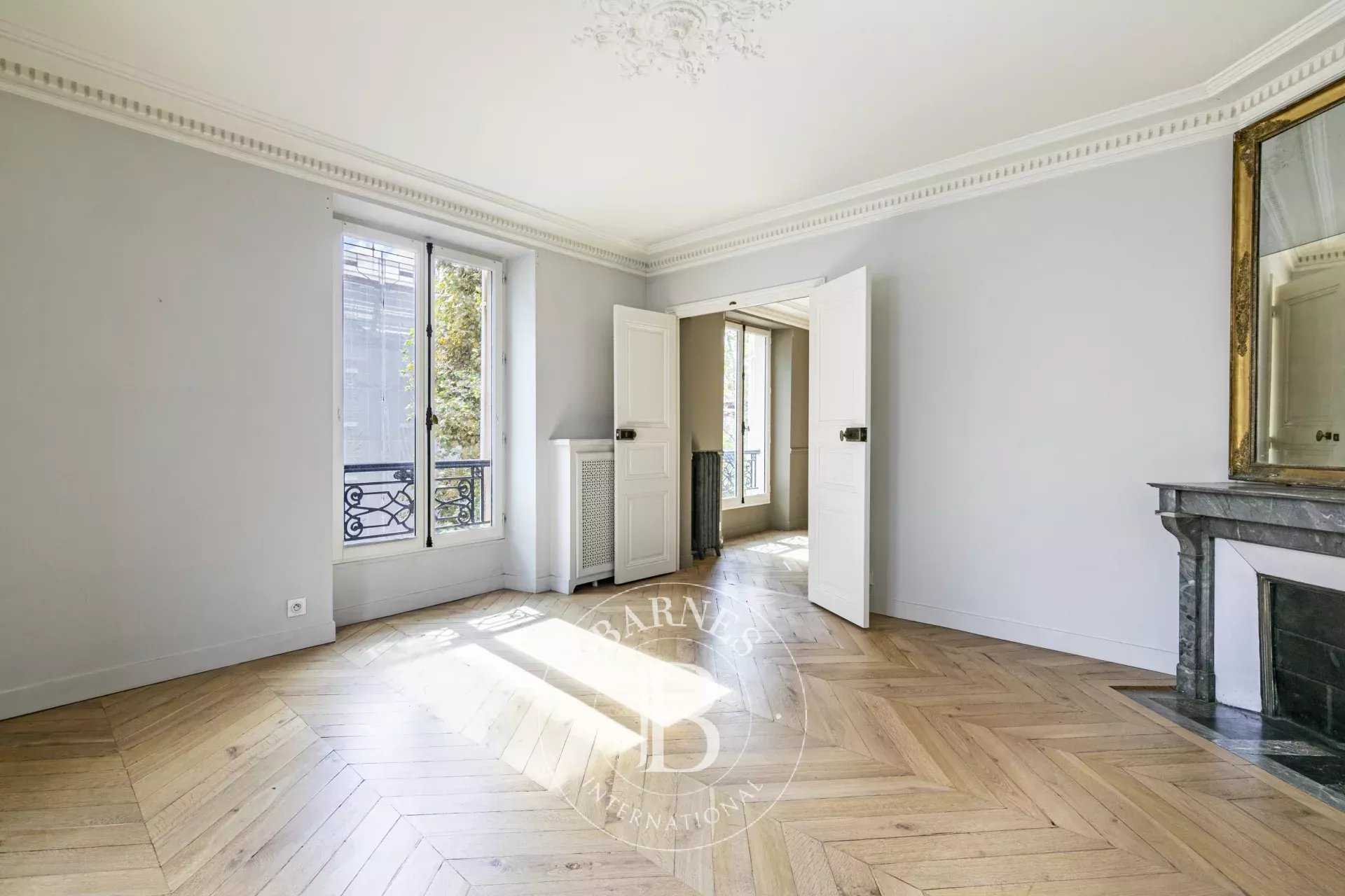Apartment Paris 75007  -  ref 86206678 (picture 3)