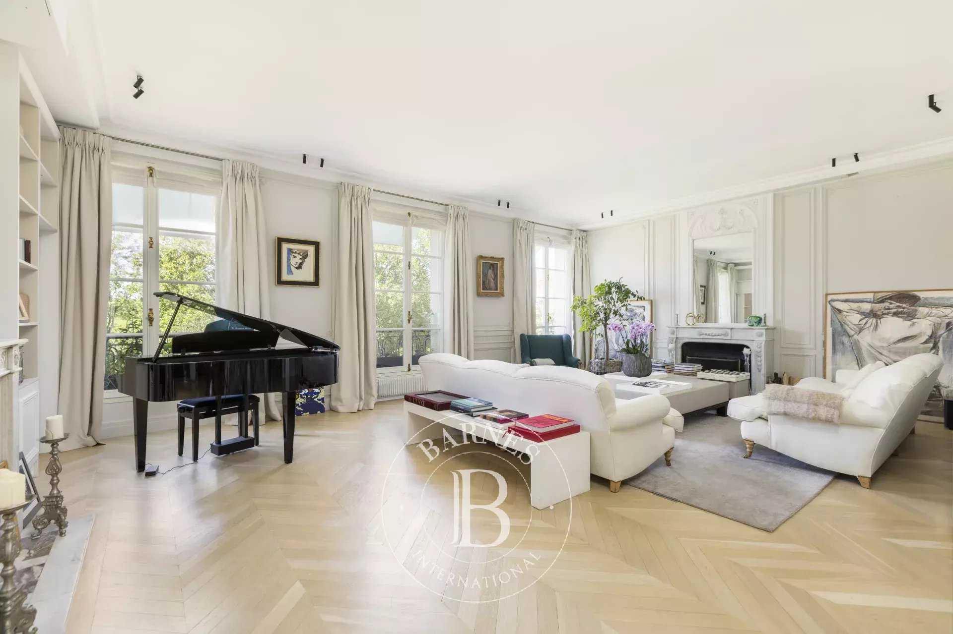 Appartement Paris 75007  -  ref 85953205 (picture 1)