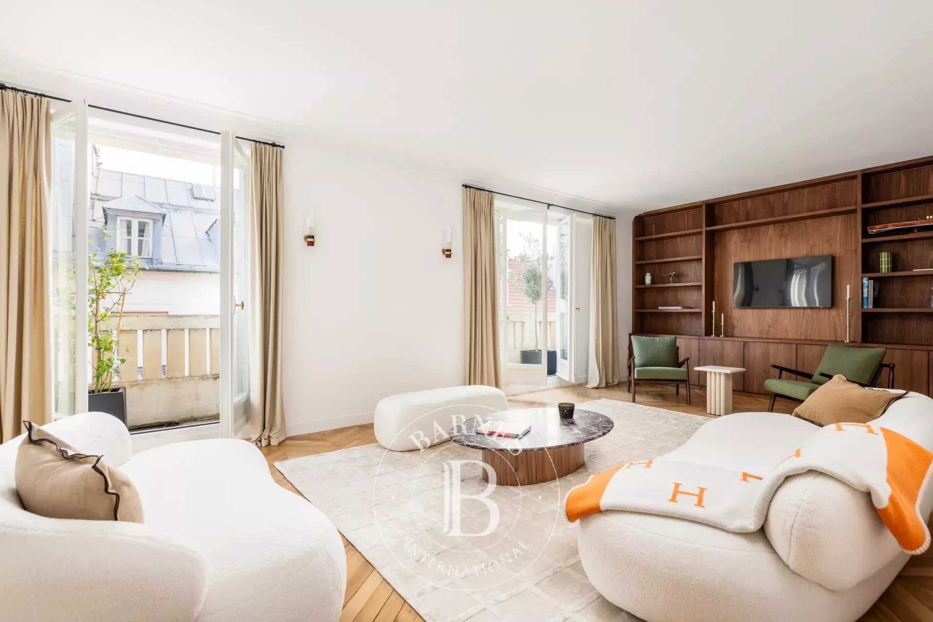 Apartment Paris 75007  -  ref 86479576 (picture 1)