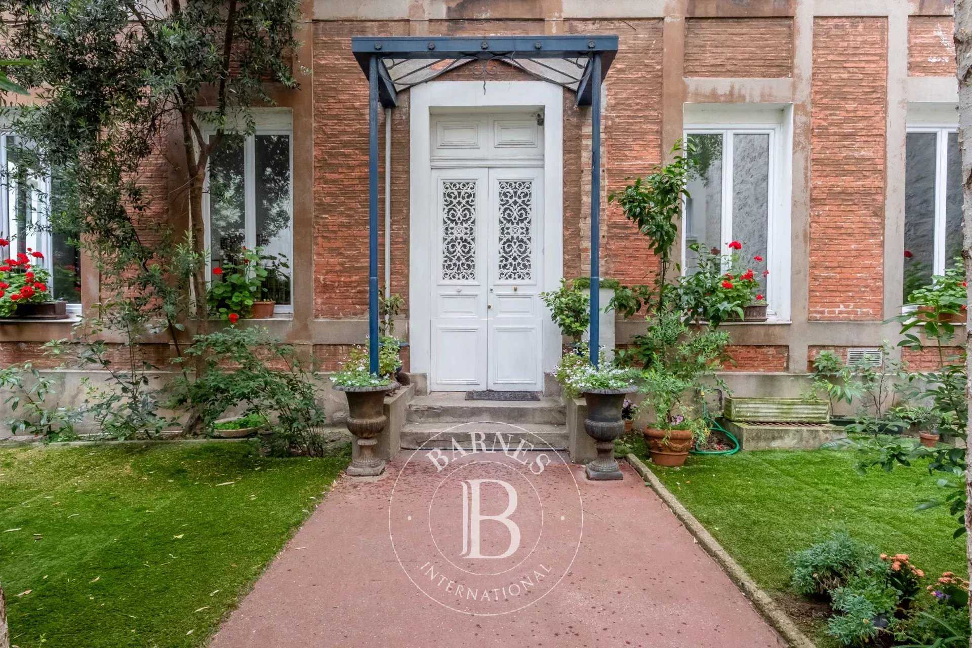 Maison Paris 75007  -  ref 84878933 (picture 1)