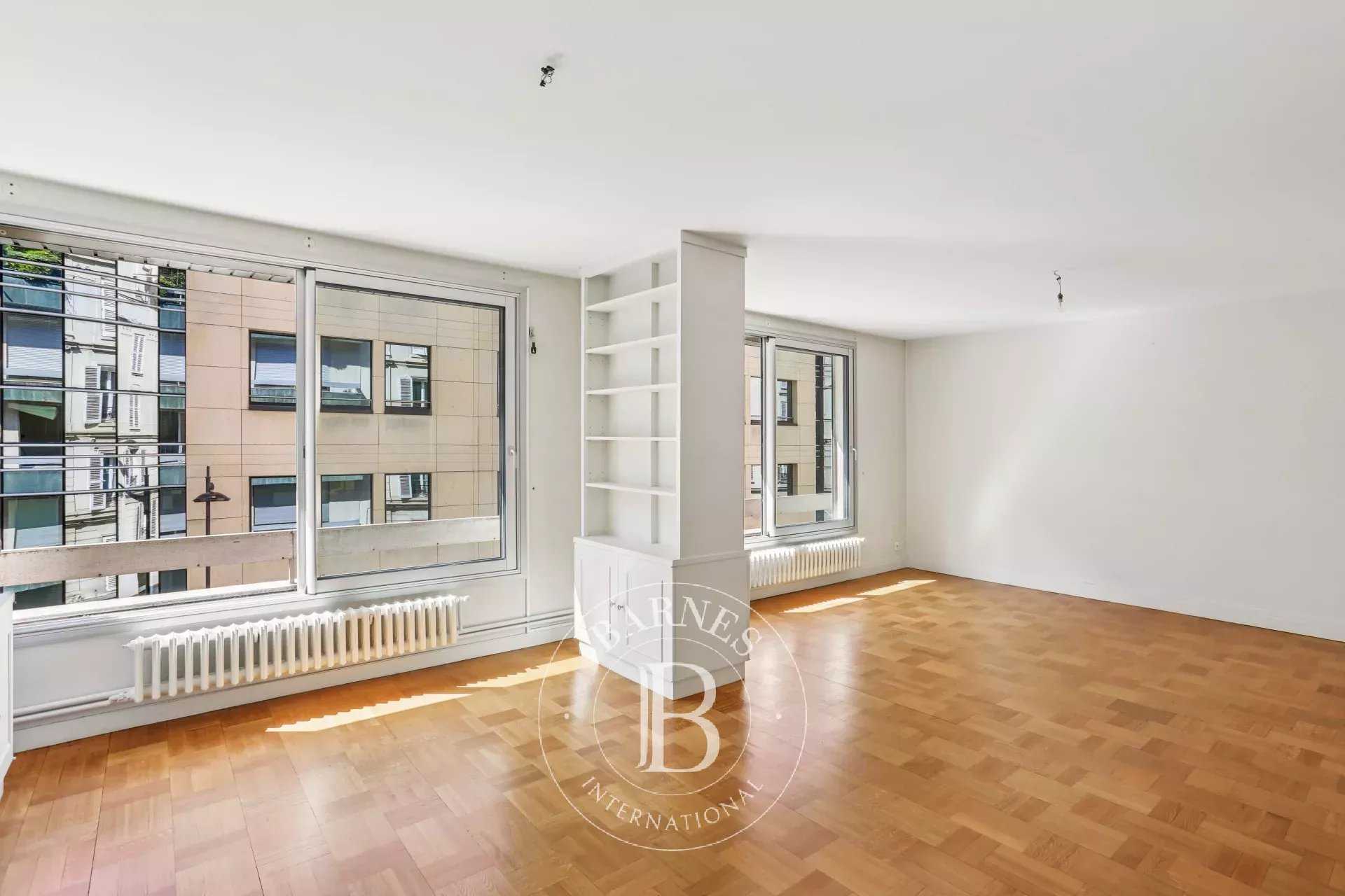 Apartment Paris 75007  -  ref 86050875 (picture 1)