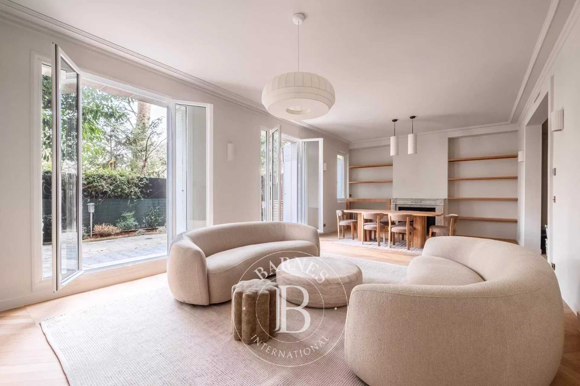 Appartement Paris 75007  -  ref 86796010 (picture 1)