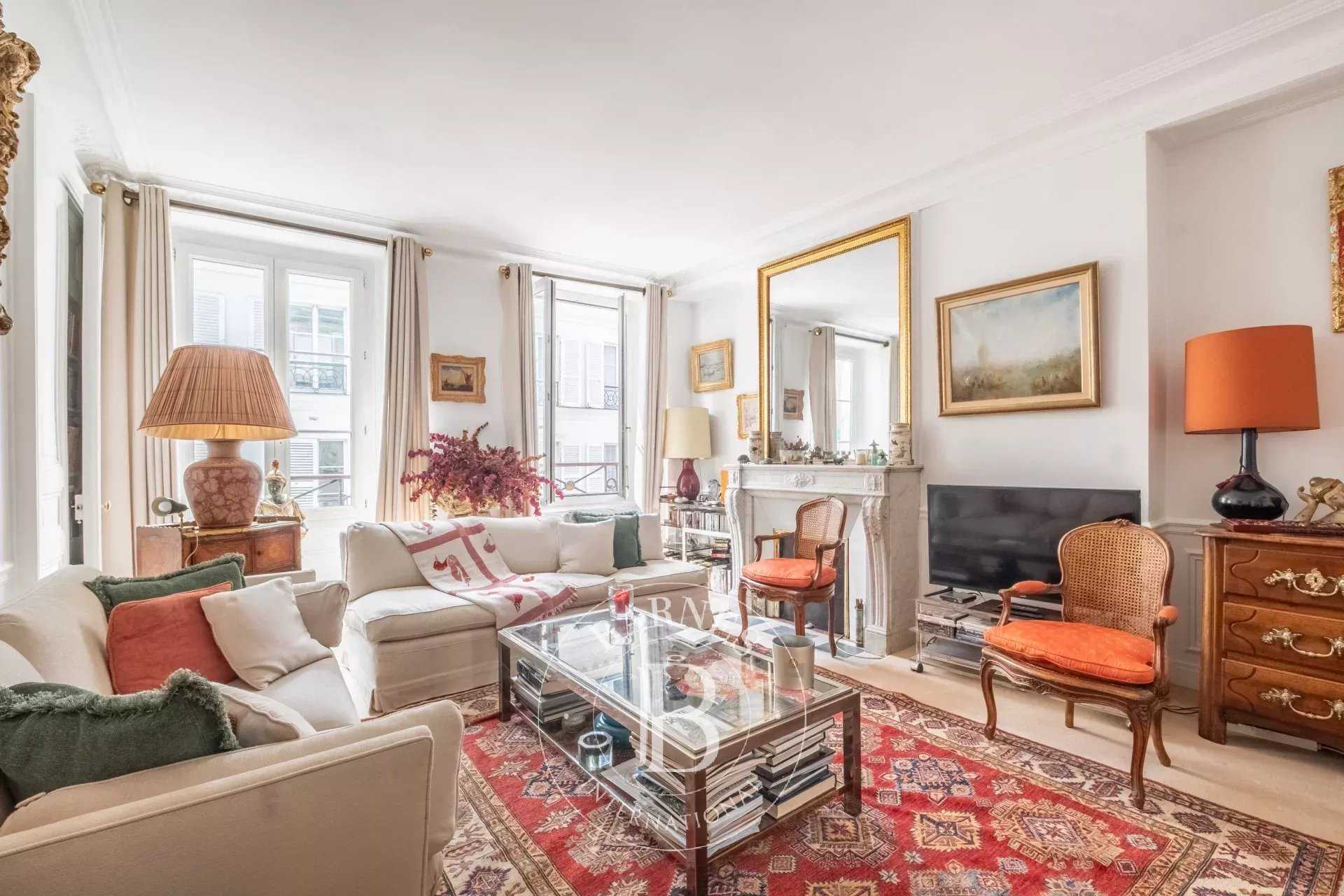 Apartment Paris 75007  -  ref 86010160 (picture 1)
