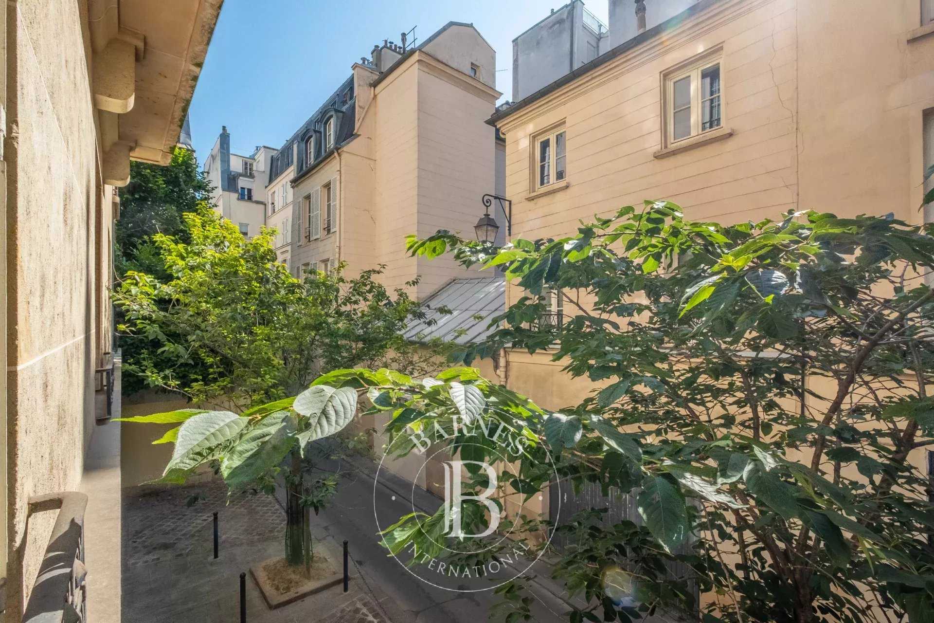 Apartment Paris 75007  -  ref 85657423 (picture 2)