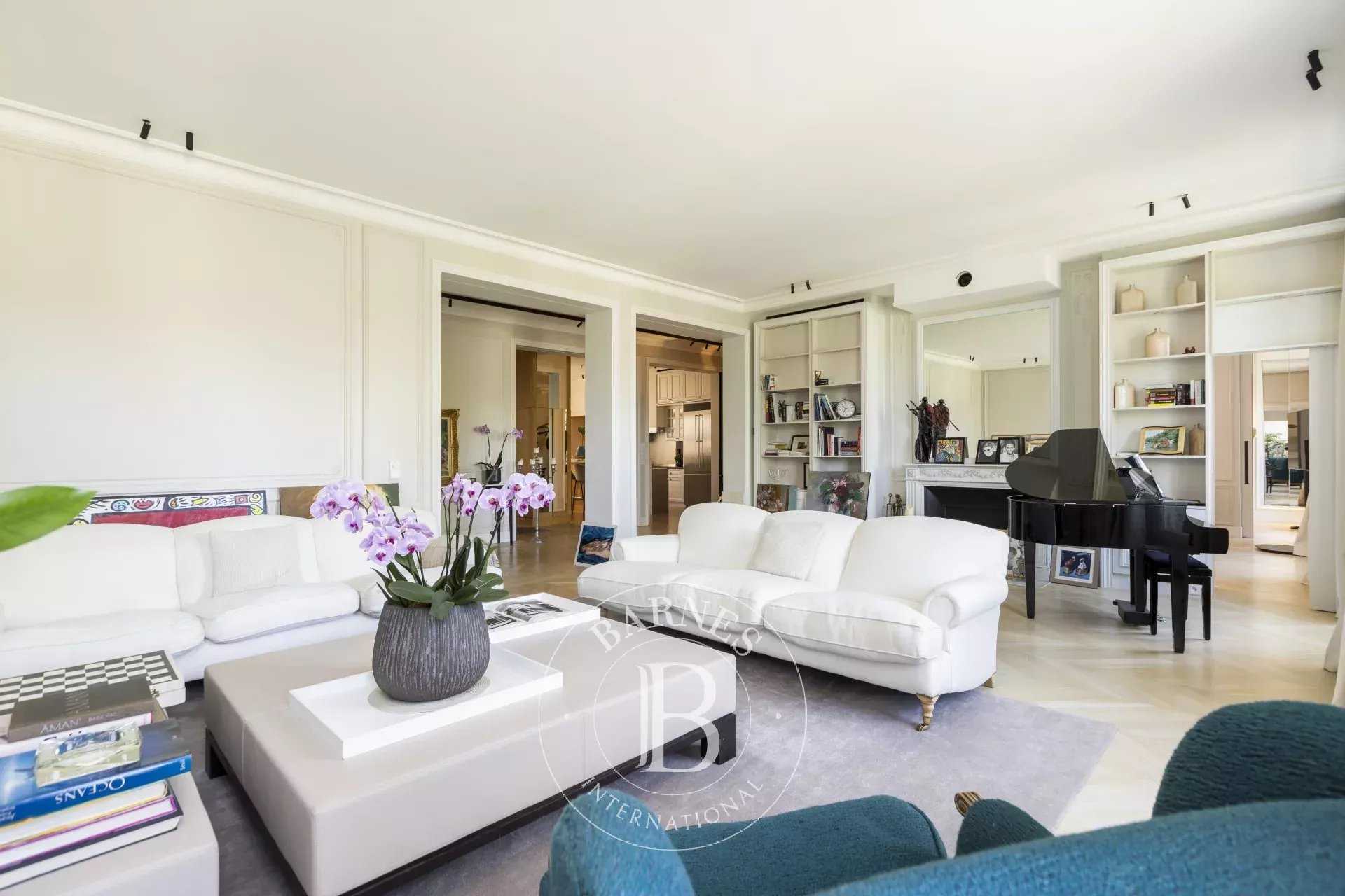 Appartement Paris 75007  -  ref 85953205 (picture 2)
