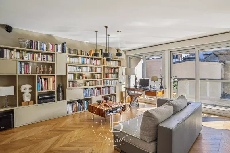 Appartement Paris 75007  -  ref 85846063 (picture 2)