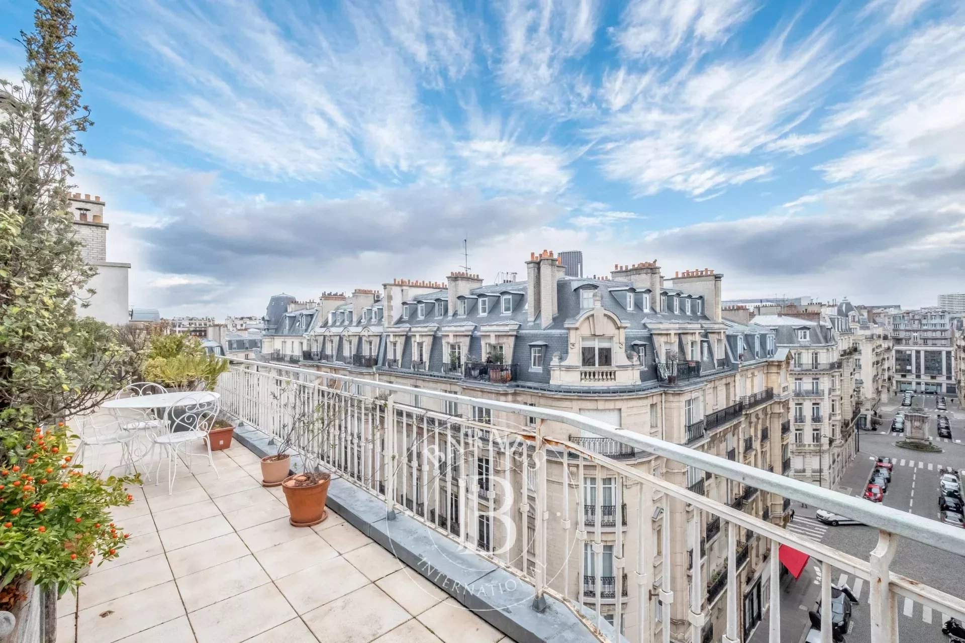 Paris  - Appartement 5 Pi&egrave;ces 2 Chambres - picture 11