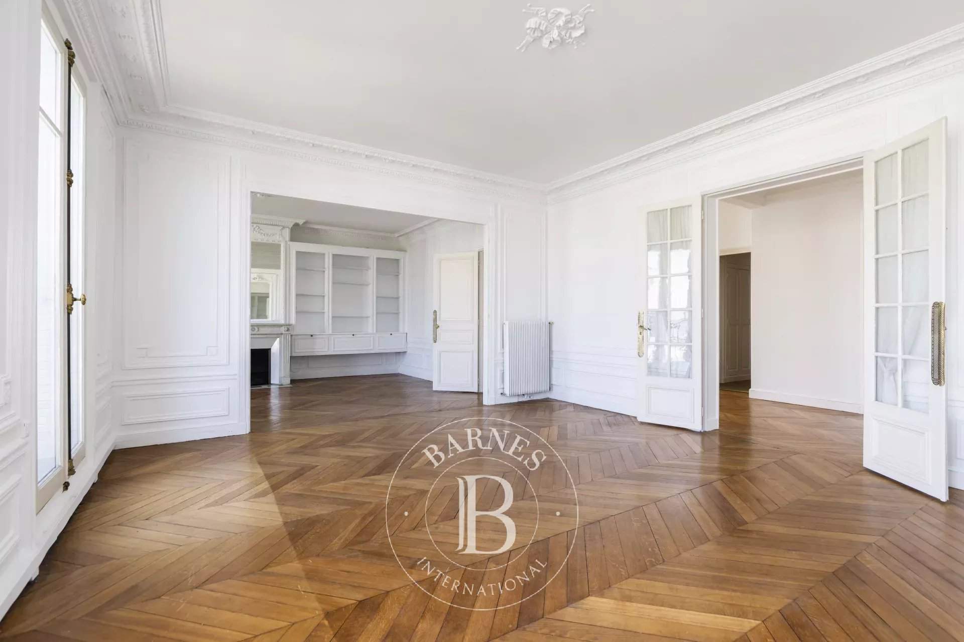 Paris  - Apartment 3 Bedrooms - picture 8