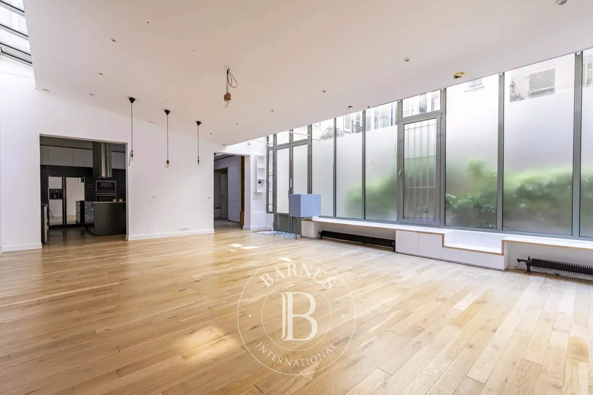 Paris  - House 4 Bedrooms - picture 2