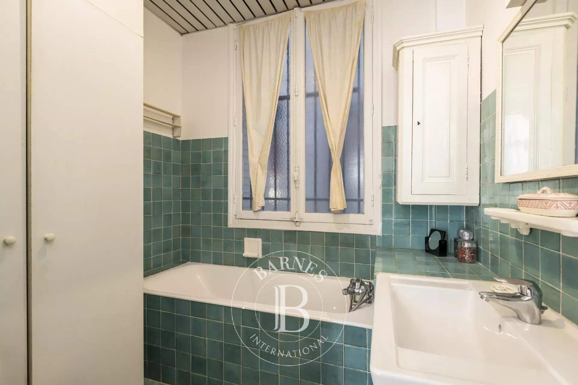 Paris  - Appartement 7 Pi&egrave;ces 4 Chambres - picture 14