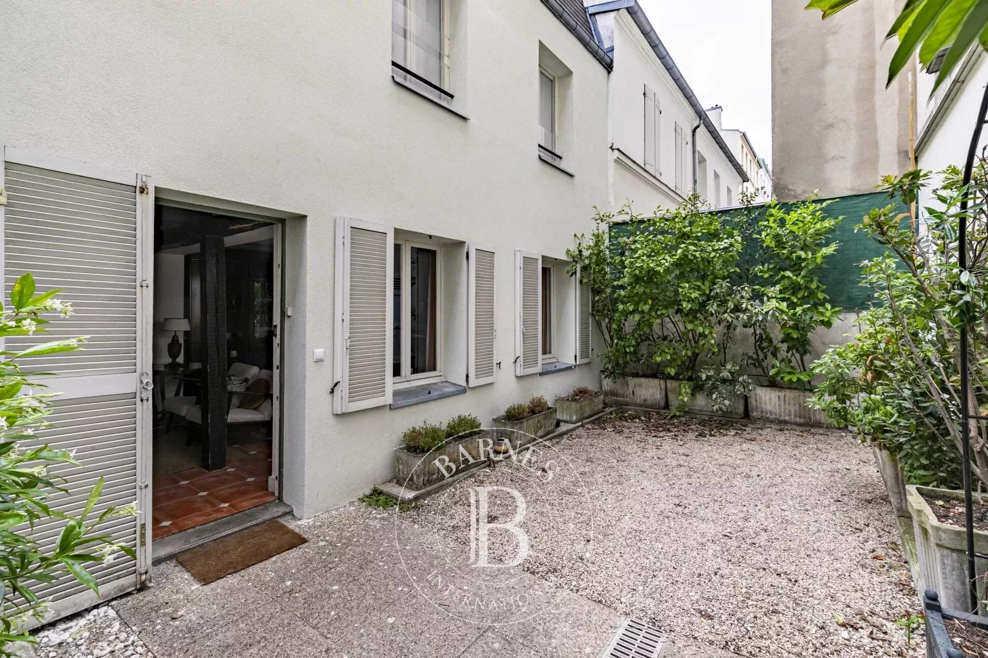 Paris  - Apartment 3 Bedrooms - picture 17
