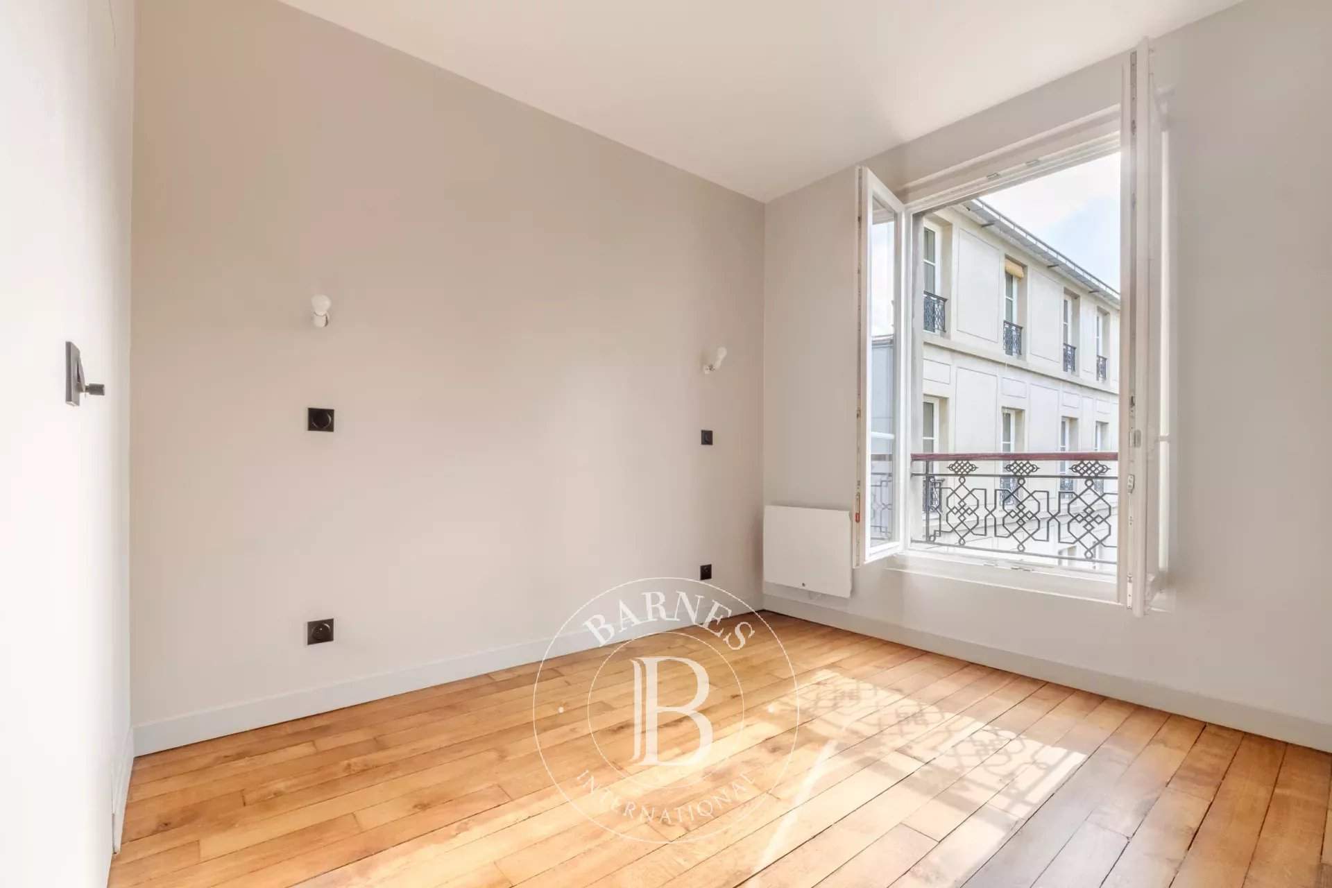 Paris  - Apartment 3 Bedrooms - picture 7