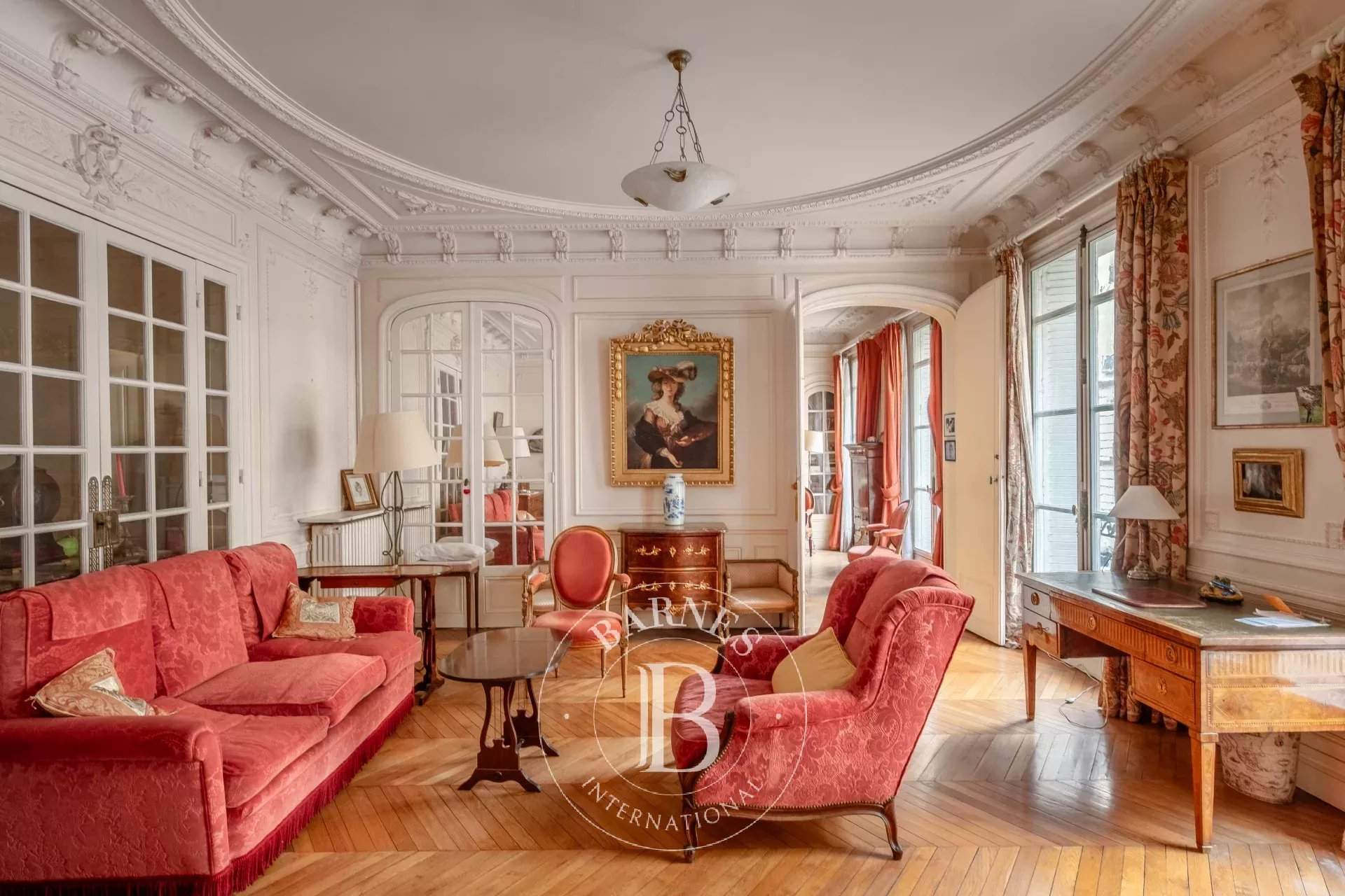 Paris  - Appartement 5 Pi&egrave;ces 3 Chambres - picture 1