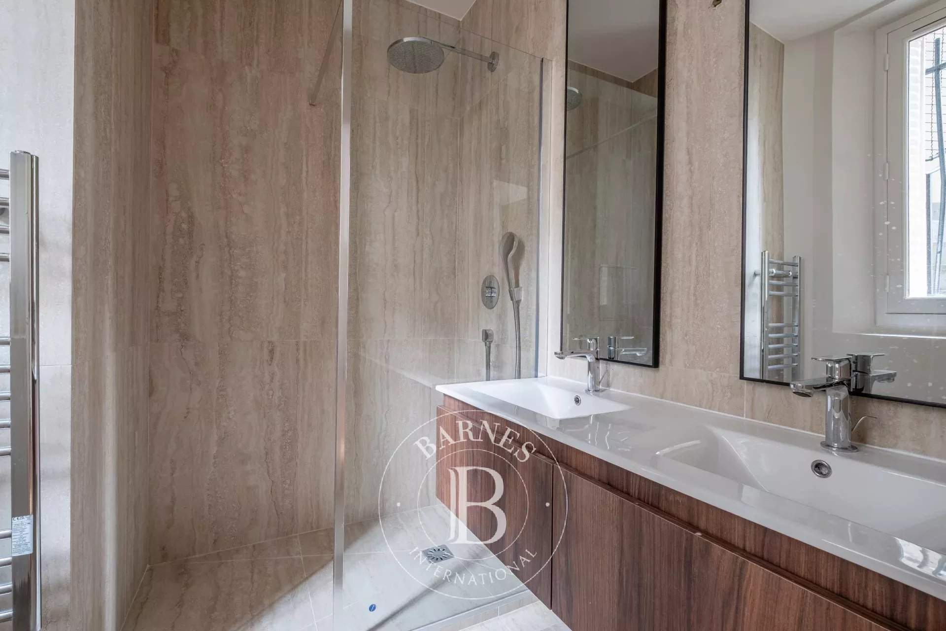 Paris  - Appartement 5 Pi&egrave;ces 3 Chambres - picture 7