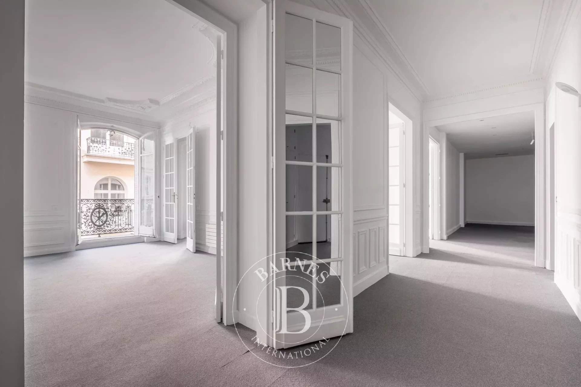 Paris  - Apartment 4 Bedrooms - picture 6