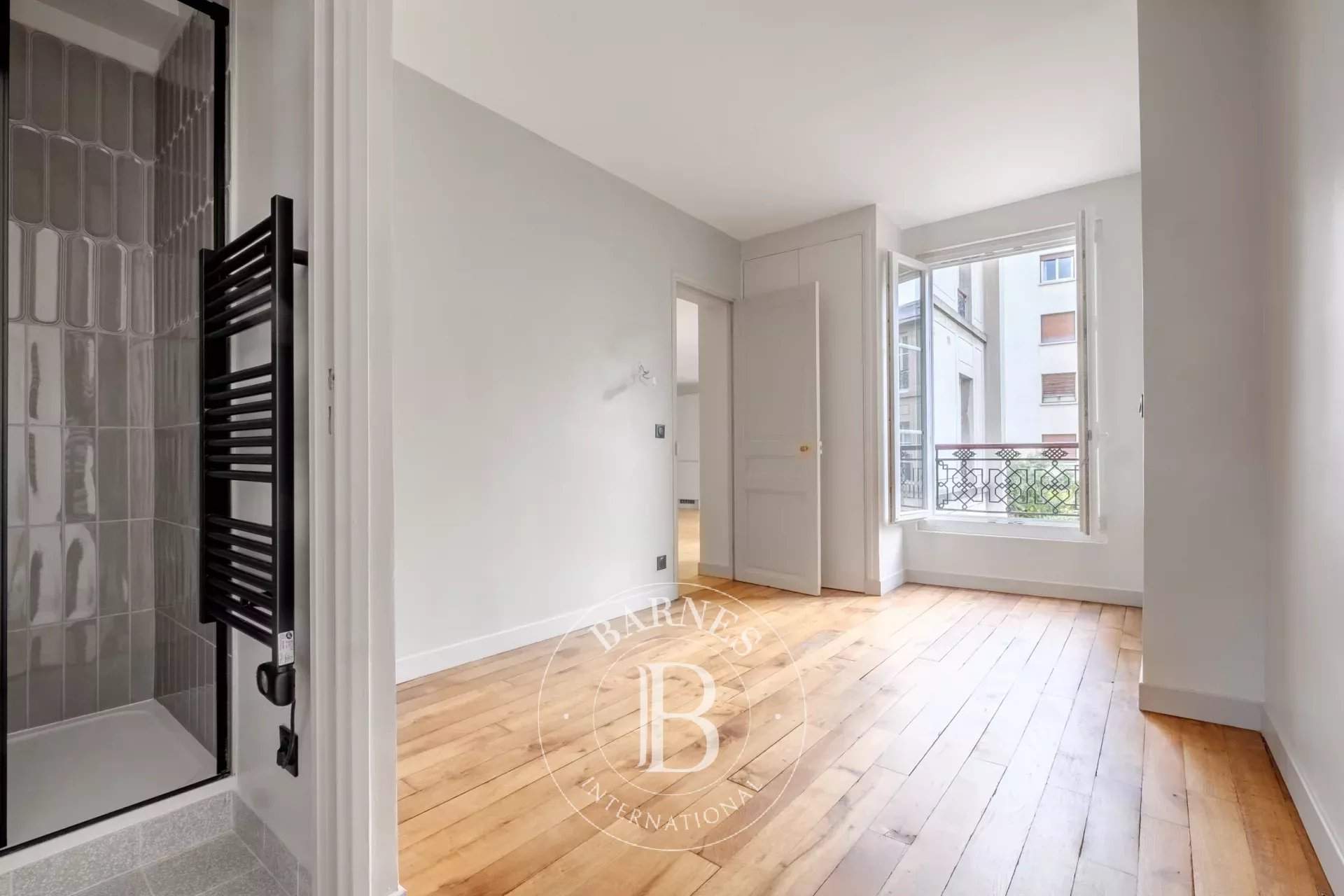 Paris  - Apartment 3 Bedrooms - picture 8