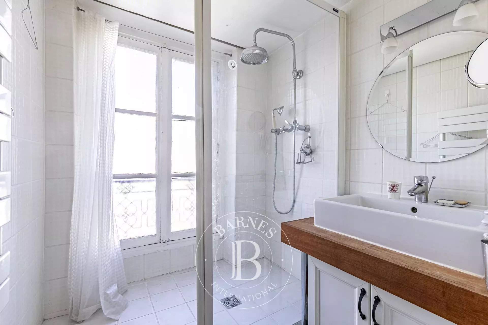 Paris  - Apartment 3 Bedrooms - picture 11