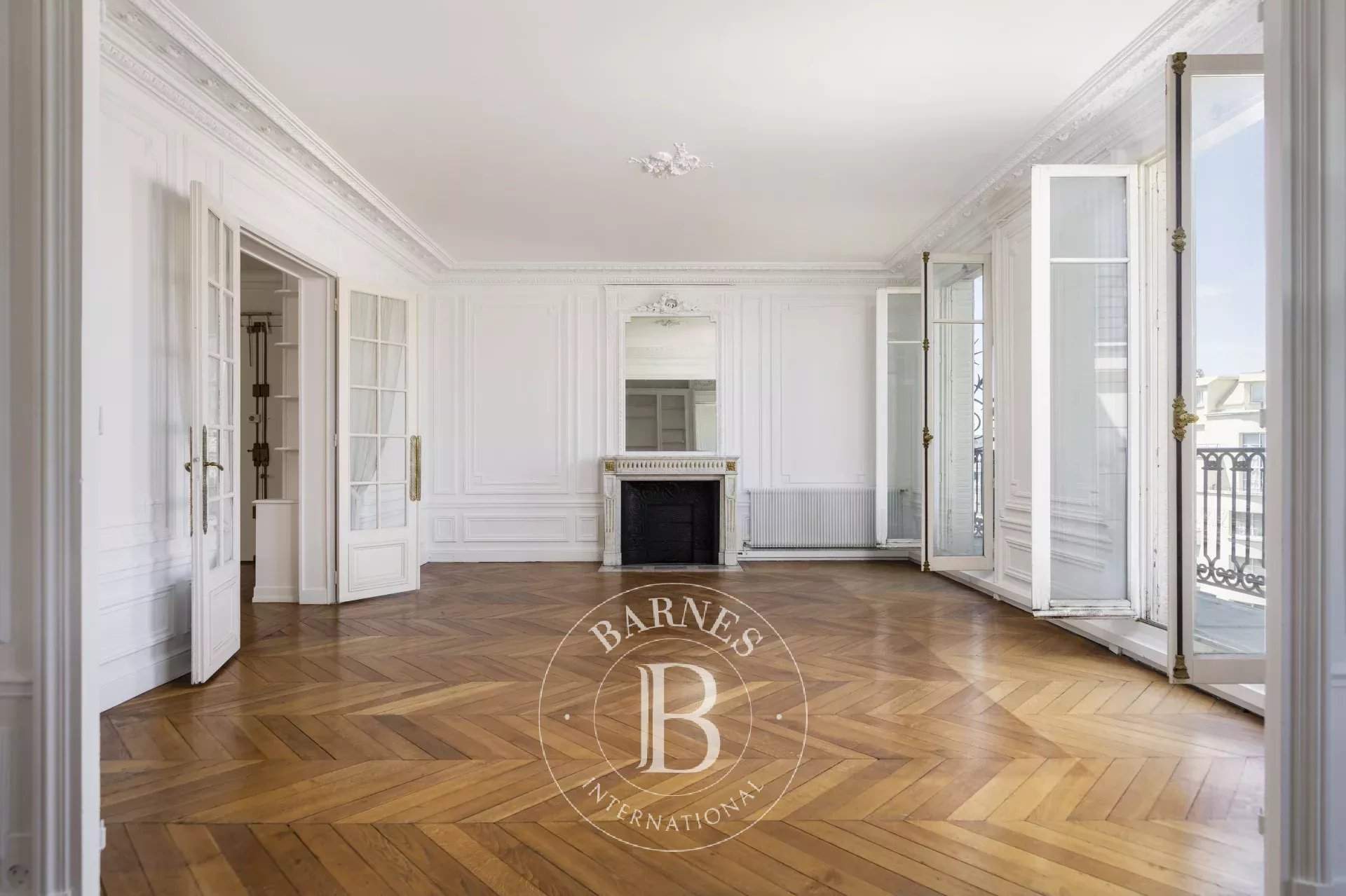 Paris  - Apartment 3 Bedrooms - picture 4