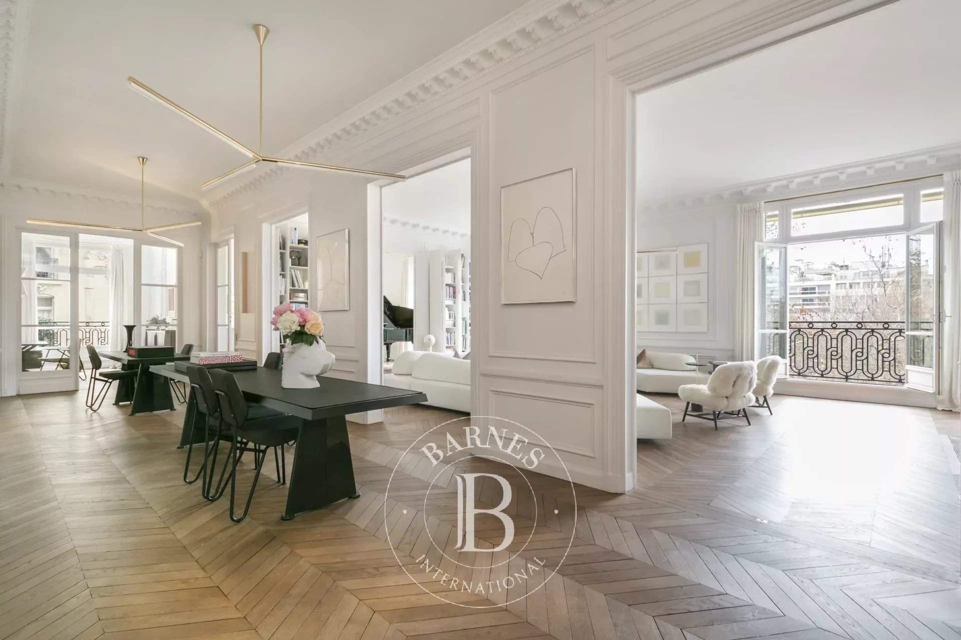 Paris  - Appartement 7 Pi&egrave;ces 4 Chambres - picture 3