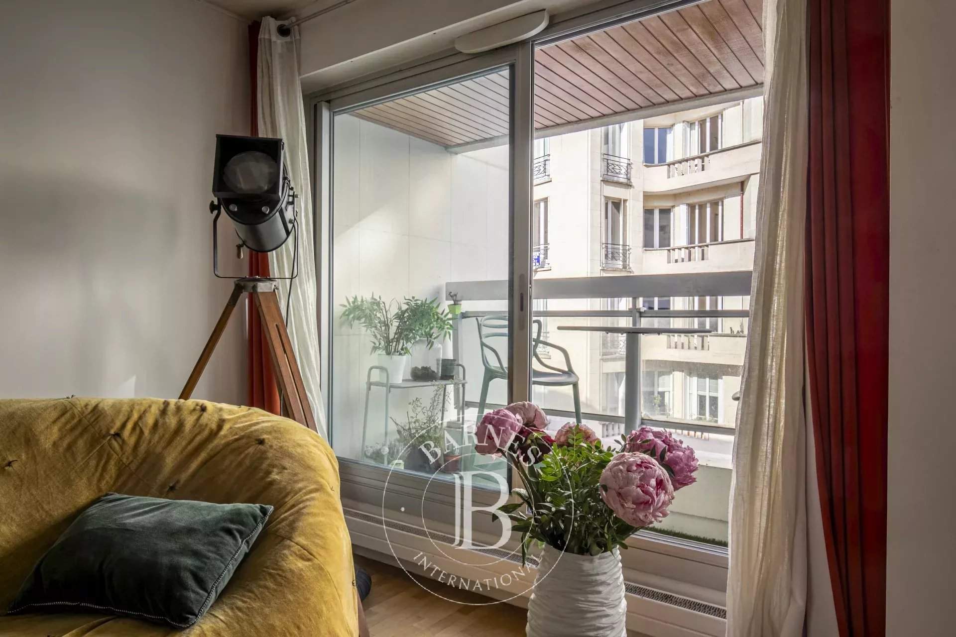 Paris  - Appartement 5 Pièces 4 Chambres - picture 2