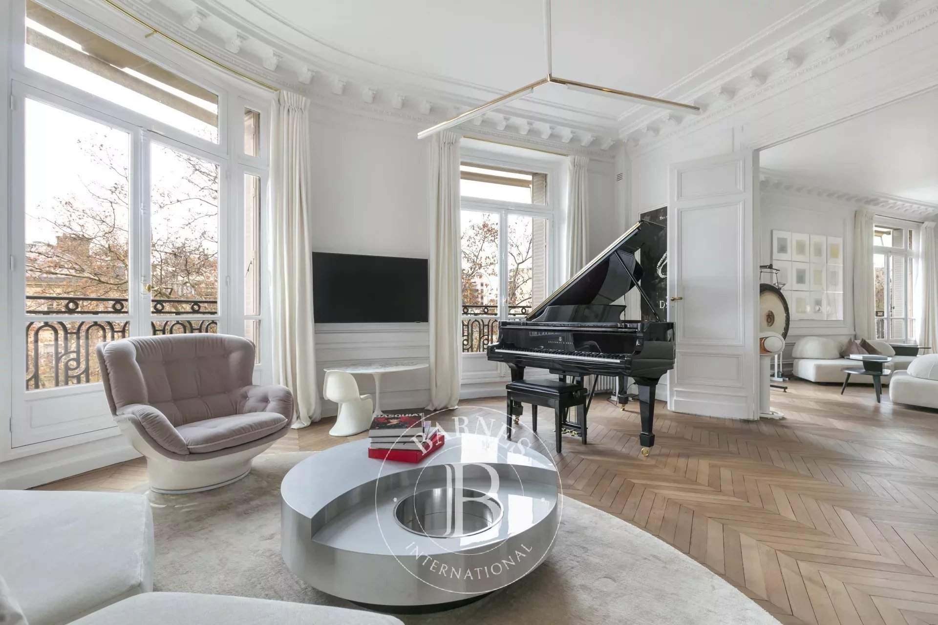 Paris  - Appartement 7 Pi&egrave;ces 4 Chambres - picture 2