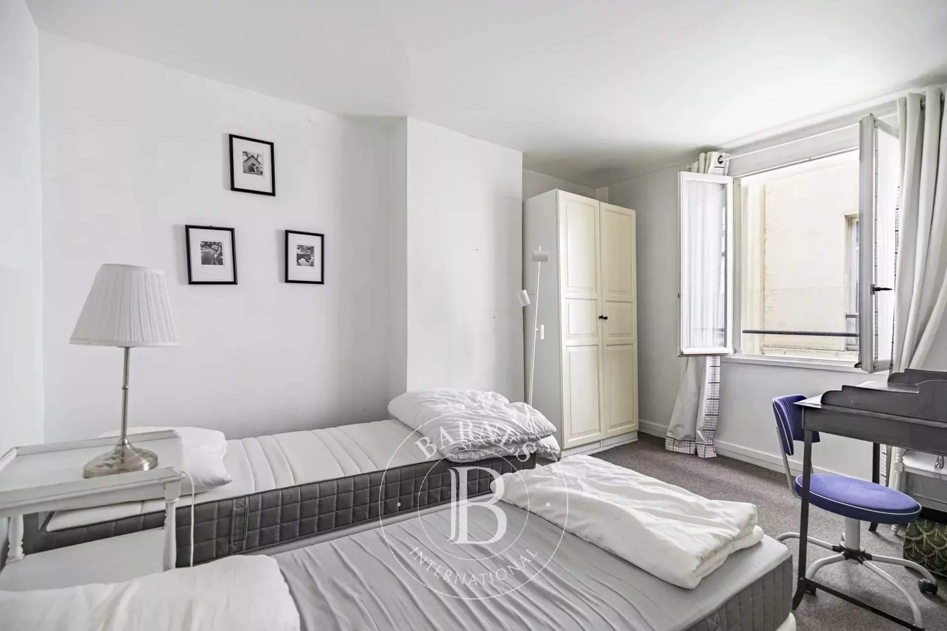 Paris  - Apartment 3 Bedrooms - picture 12