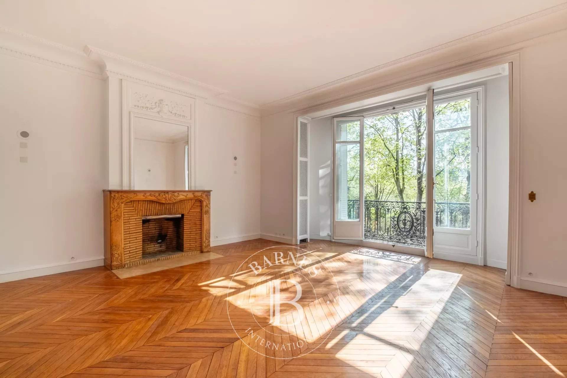 Paris  - Apartment 4 Bedrooms - picture 5