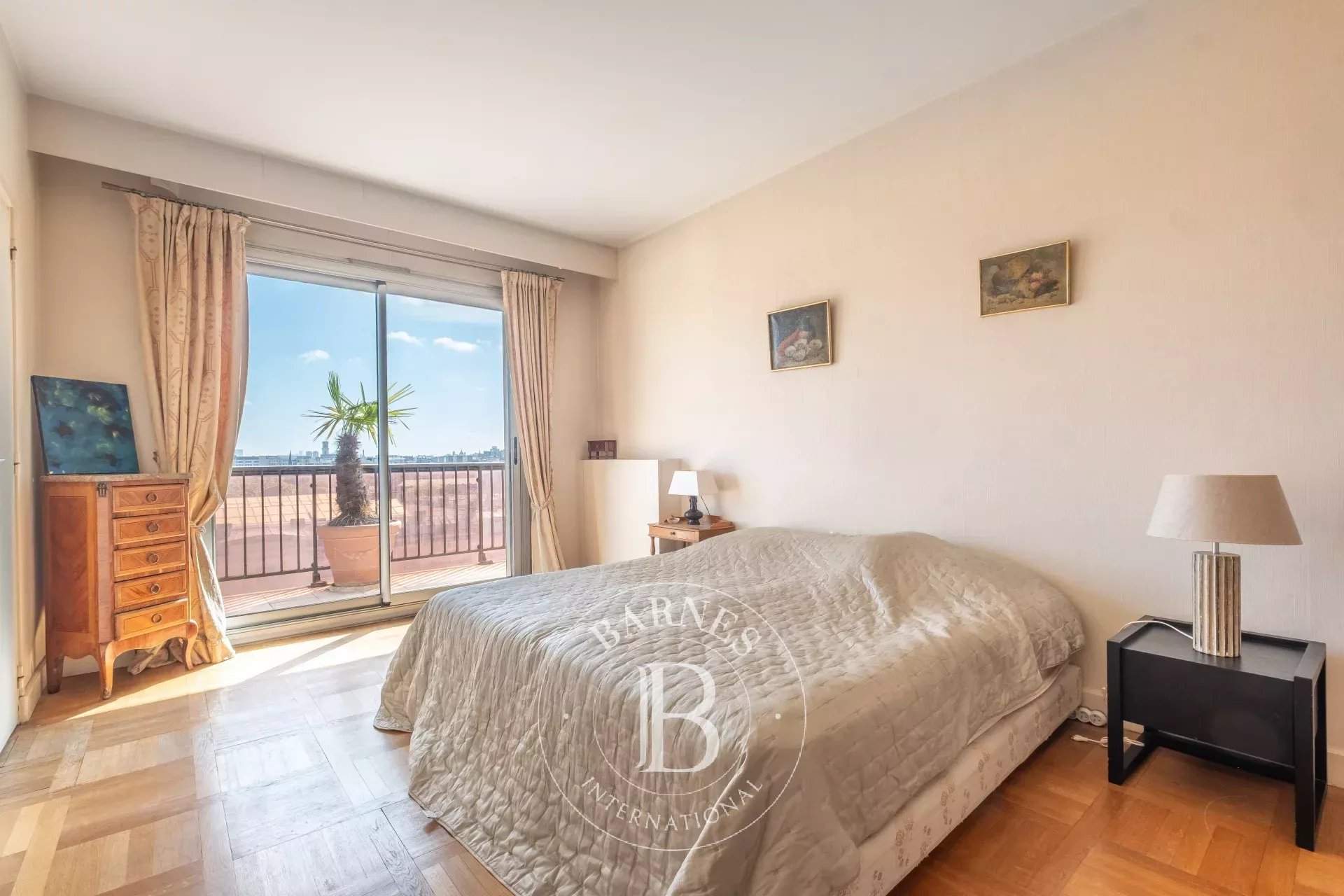 Paris  - Appartement 5 Pi&egrave;ces 3 Chambres - picture 13