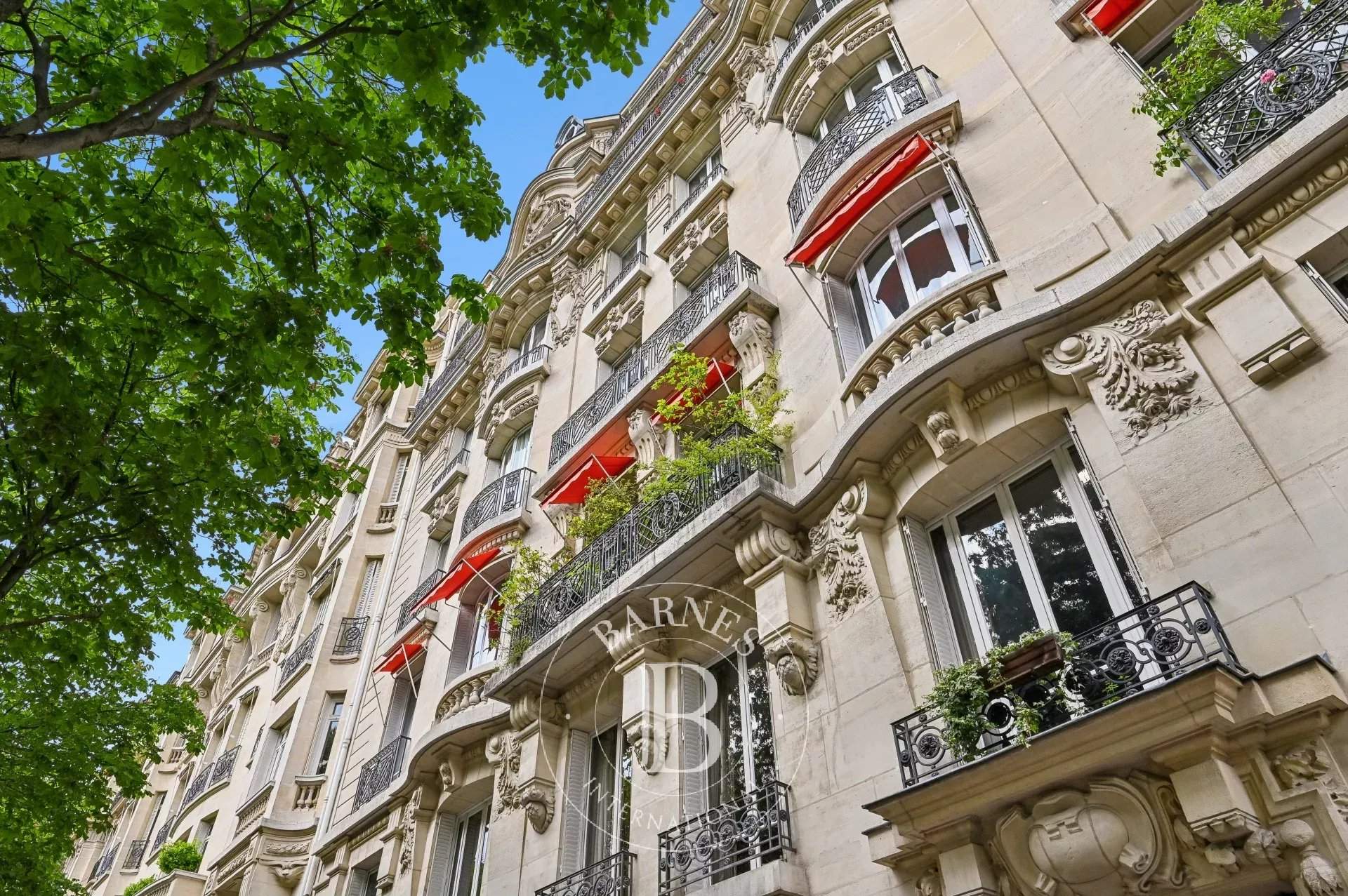 Paris  - Appartement 7 Pi&egrave;ces 4 Chambres - picture 14