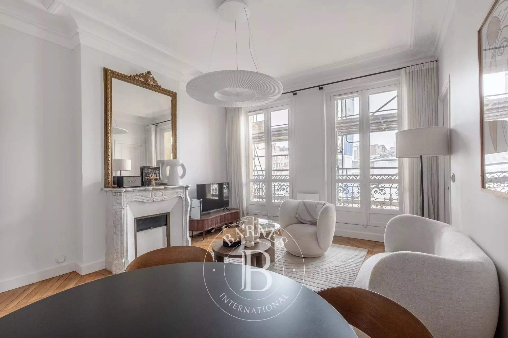 Paris  - Appartement 3 Pi&egrave;ces 2 Chambres - picture 9