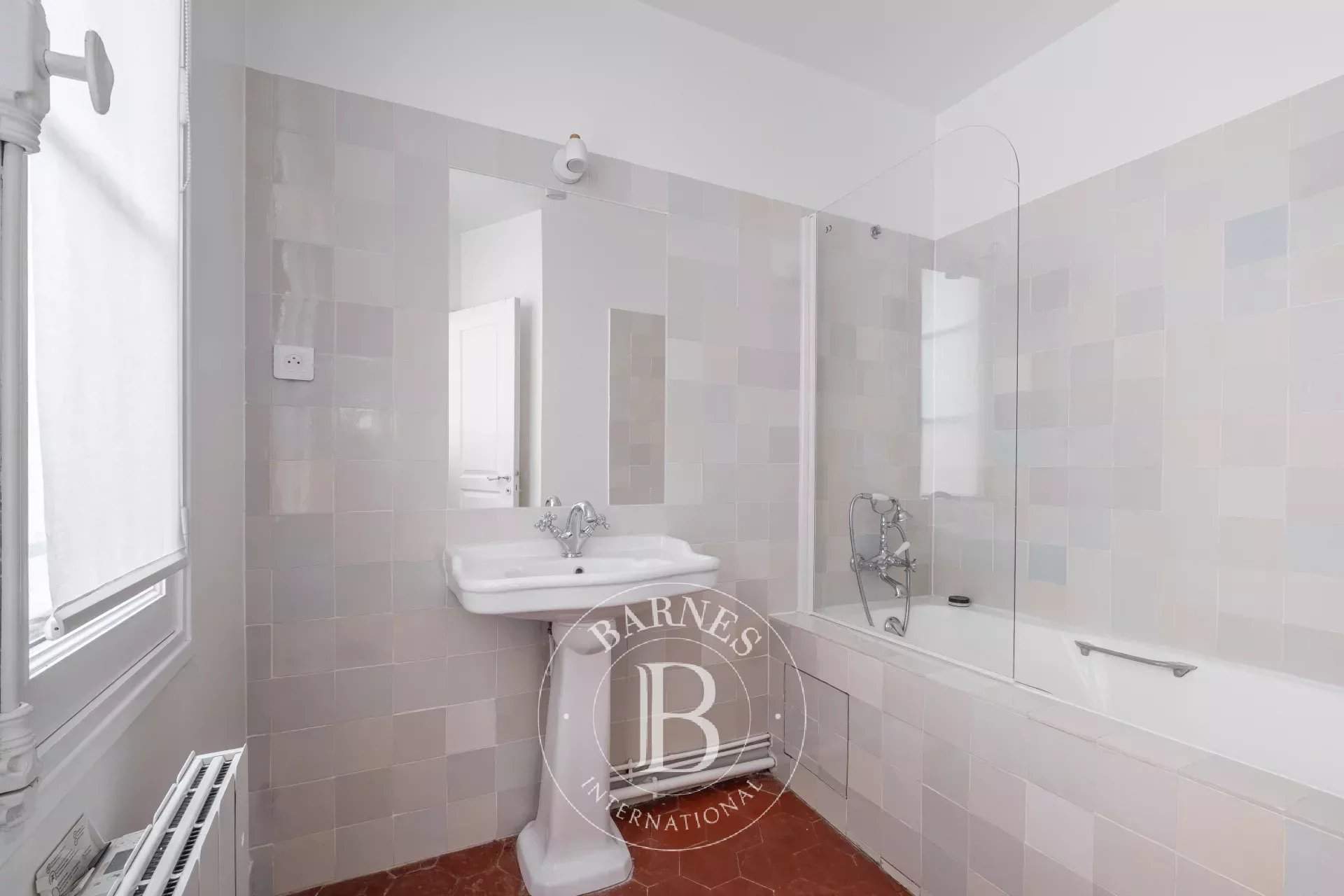 Paris  - Apartment 3 Bedrooms - picture 13