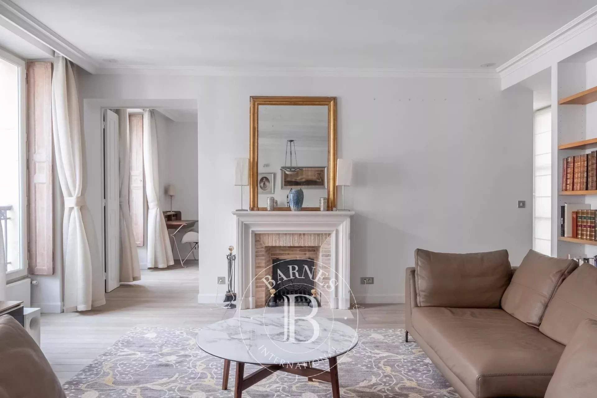 Paris  - Apartment 2 Bedrooms - picture 2
