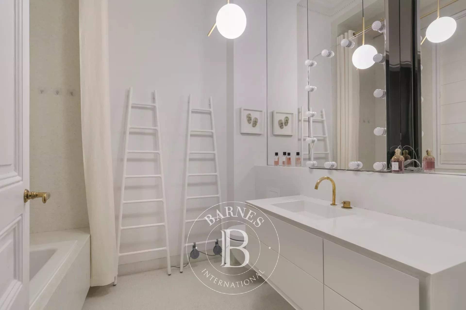 Paris  - Appartement 7 Pi&egrave;ces 4 Chambres - picture 19