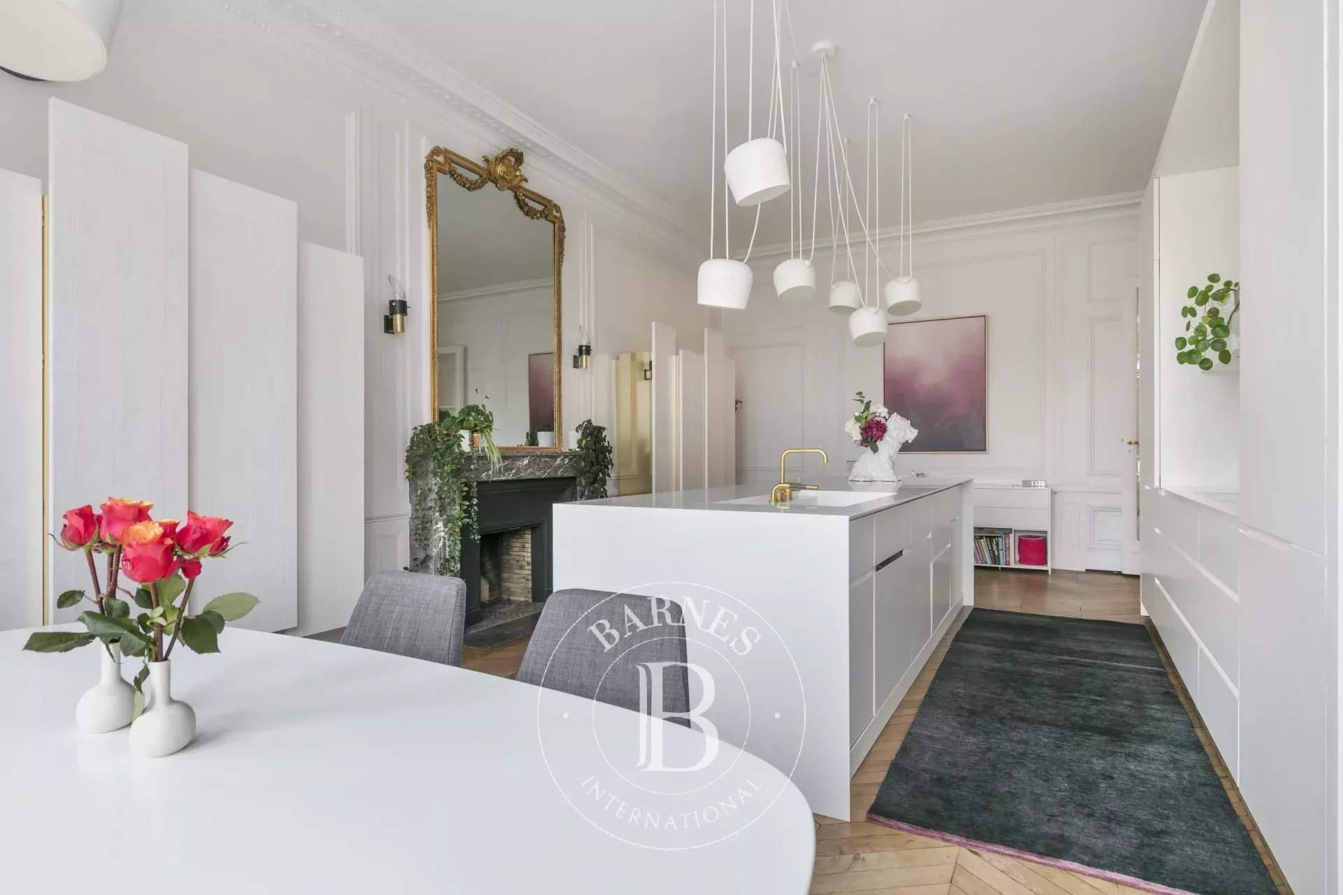 Paris  - Appartement 7 Pi&egrave;ces 4 Chambres - picture 8