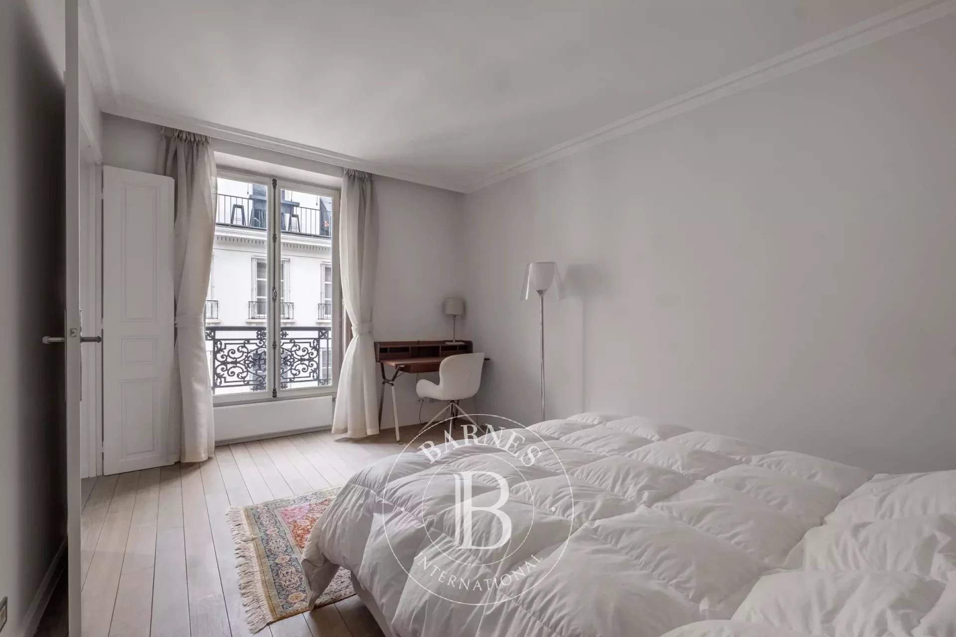 Paris  - Apartment 2 Bedrooms - picture 9