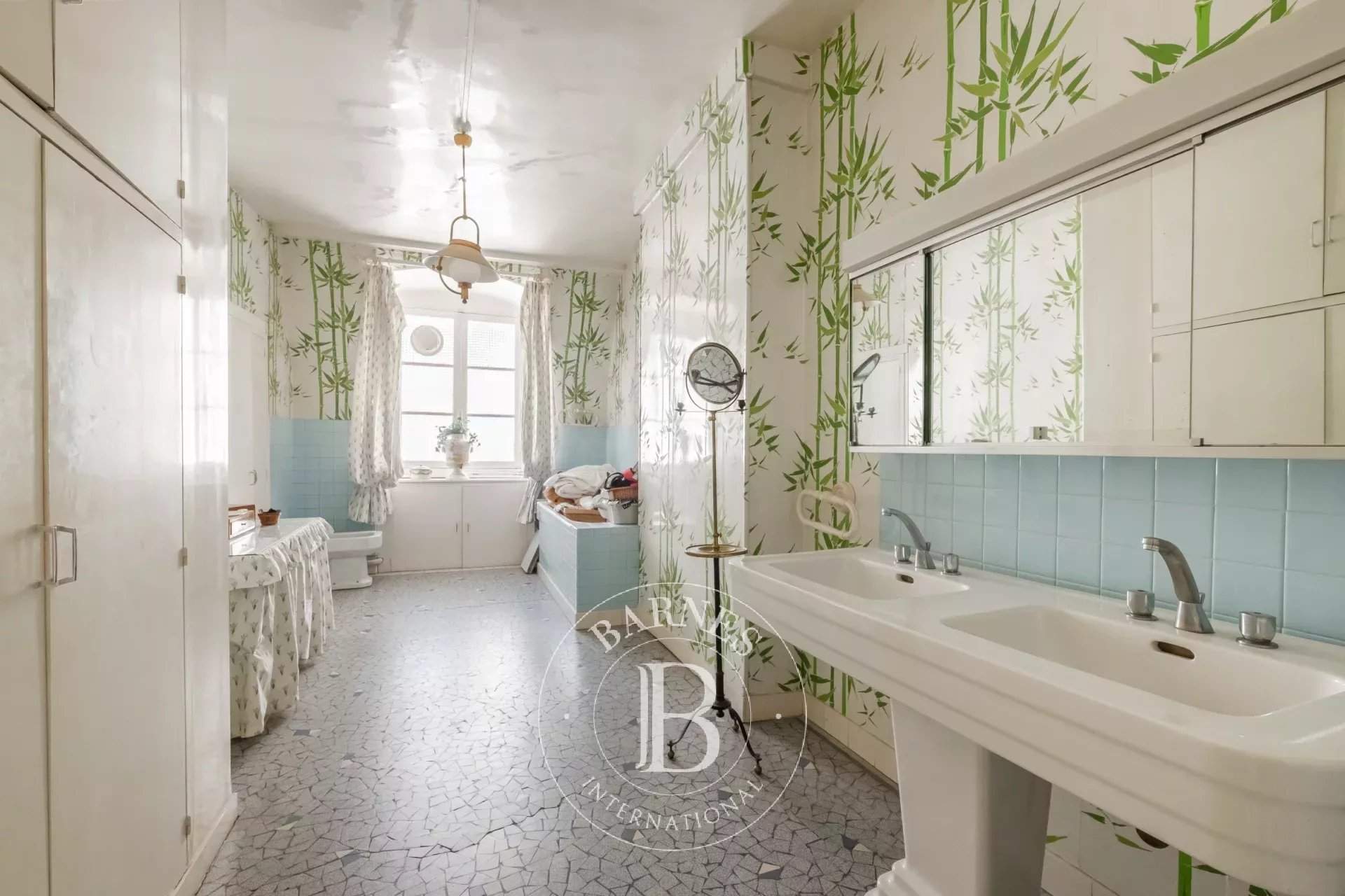 Paris  - Apartment 4 Bedrooms - picture 16