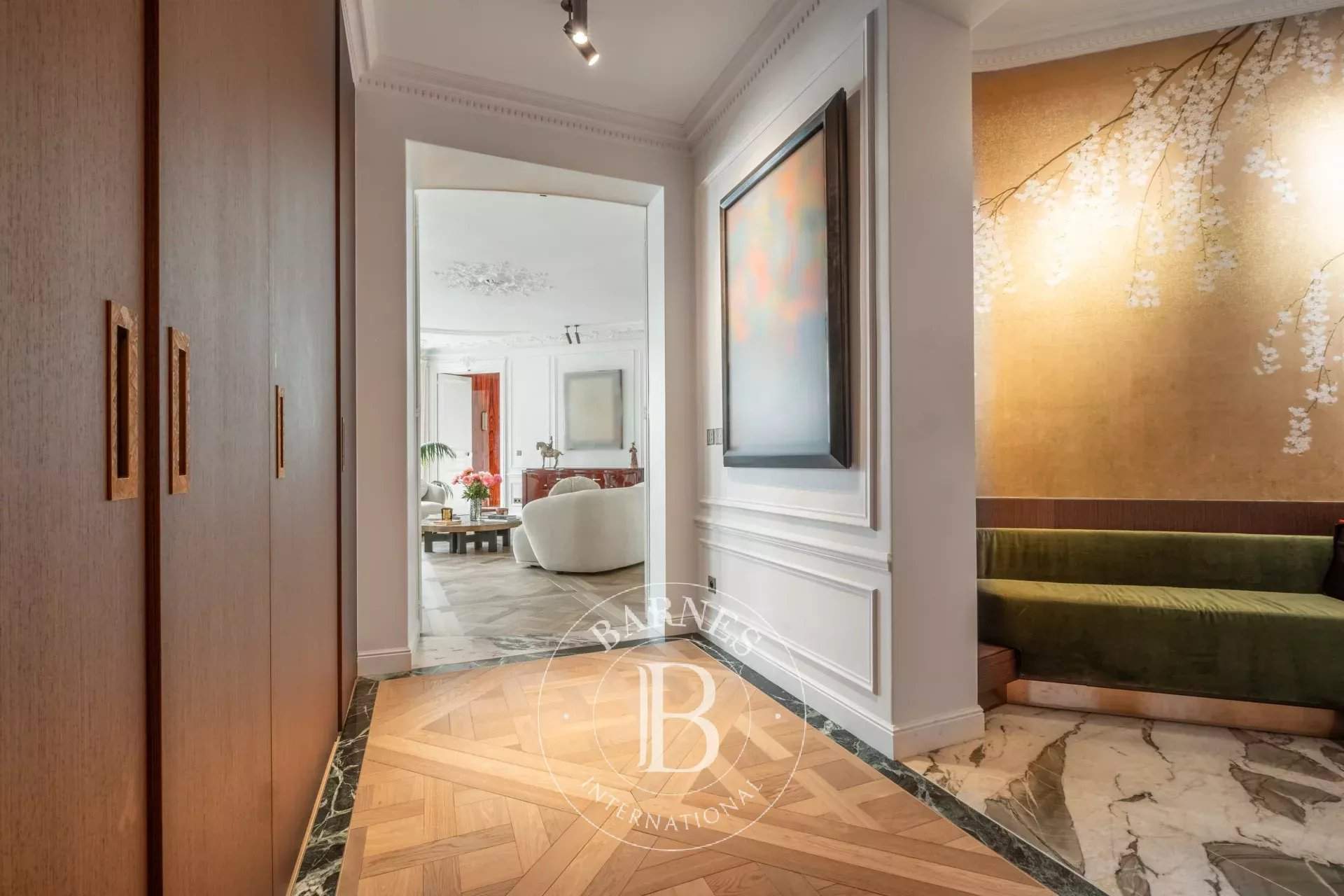 Paris  - Appartement 6 Pi&egrave;ces 4 Chambres - picture 9