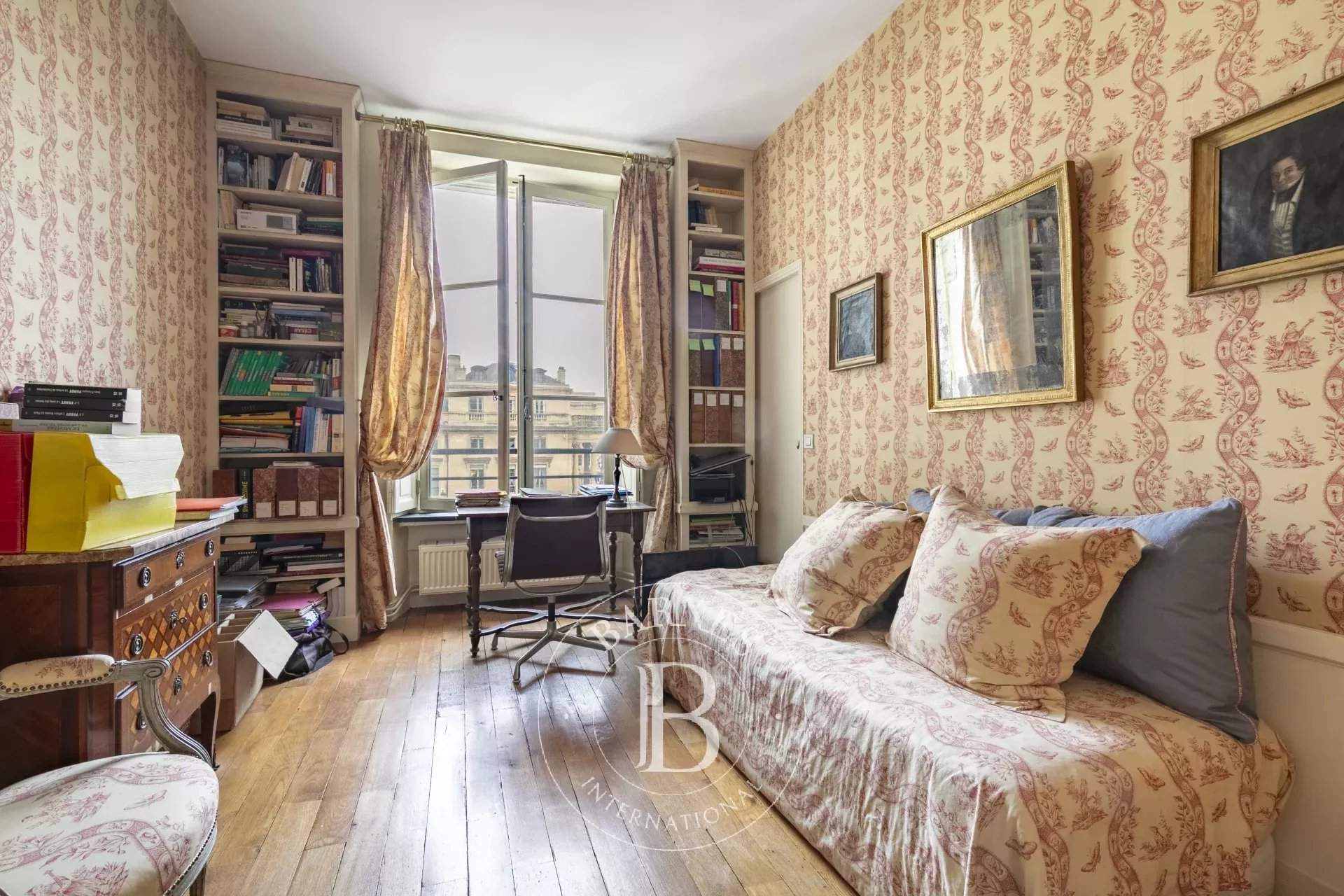 Paris  - Appartement 4 Pi&egrave;ces 2 Chambres - picture 9