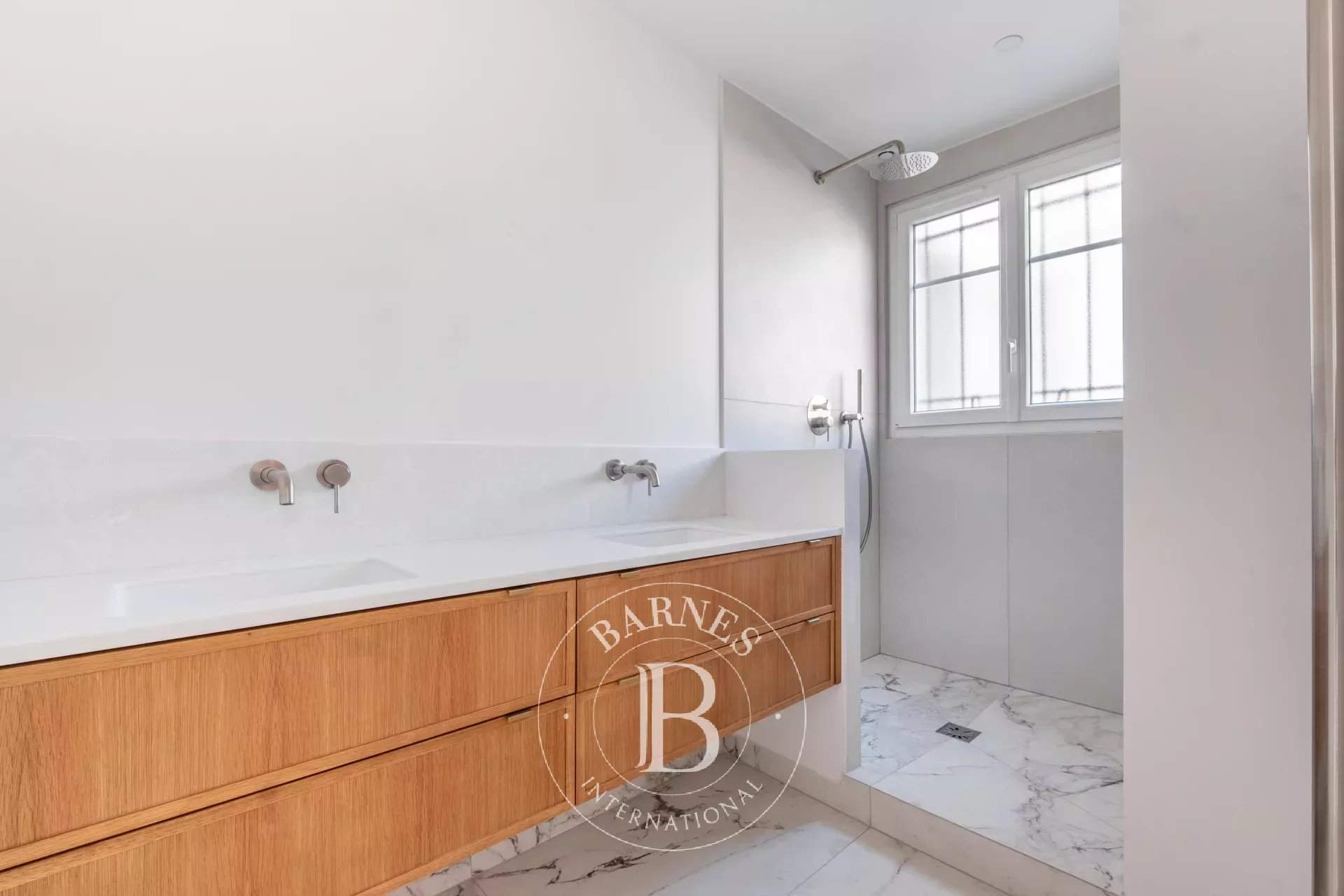 Paris  - Apartment 2 Bedrooms - picture 8