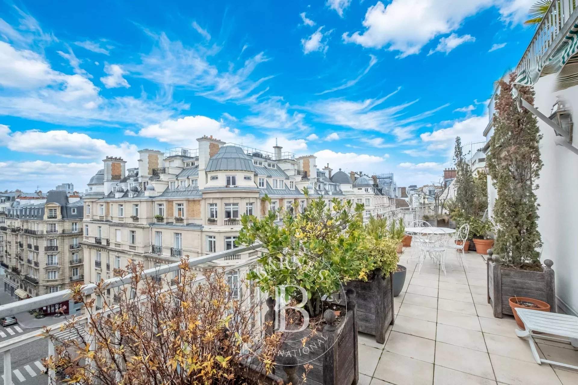 Paris  - Appartement 5 Pi&egrave;ces 2 Chambres - picture 12