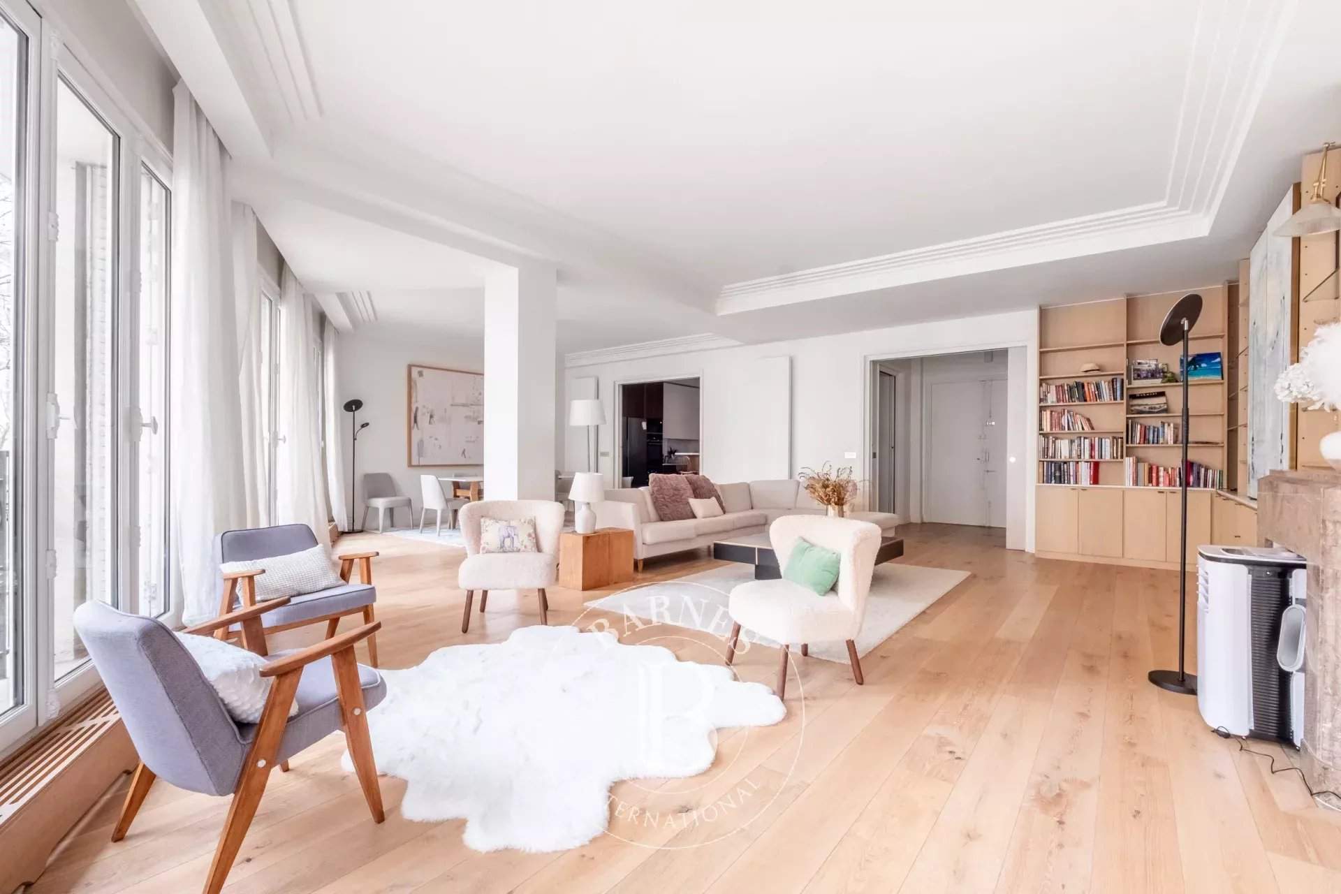 Paris  - Apartment 5 Bedrooms - picture 3