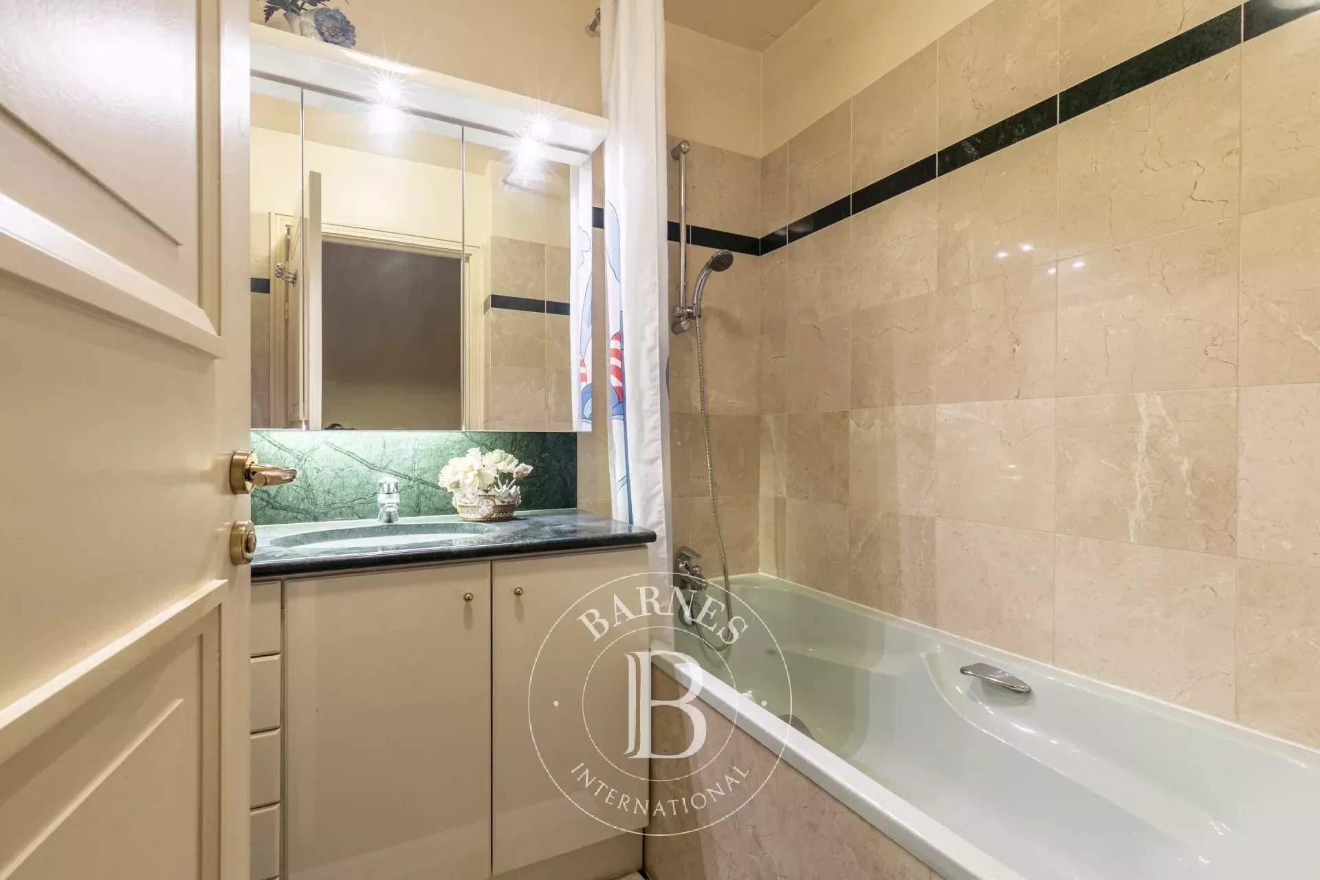 Paris  - Appartement 3 Pièces 2 Chambres - picture 6