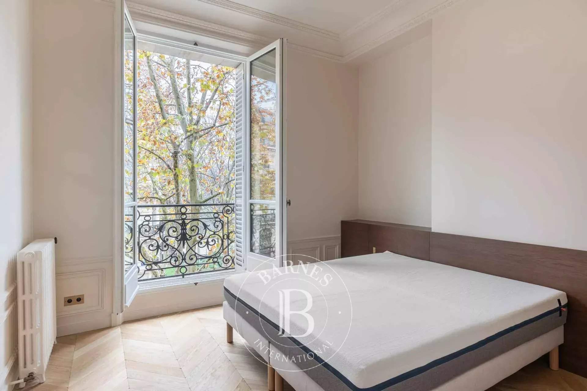 Paris  - Appartement 5 Pi&egrave;ces 3 Chambres - picture 10