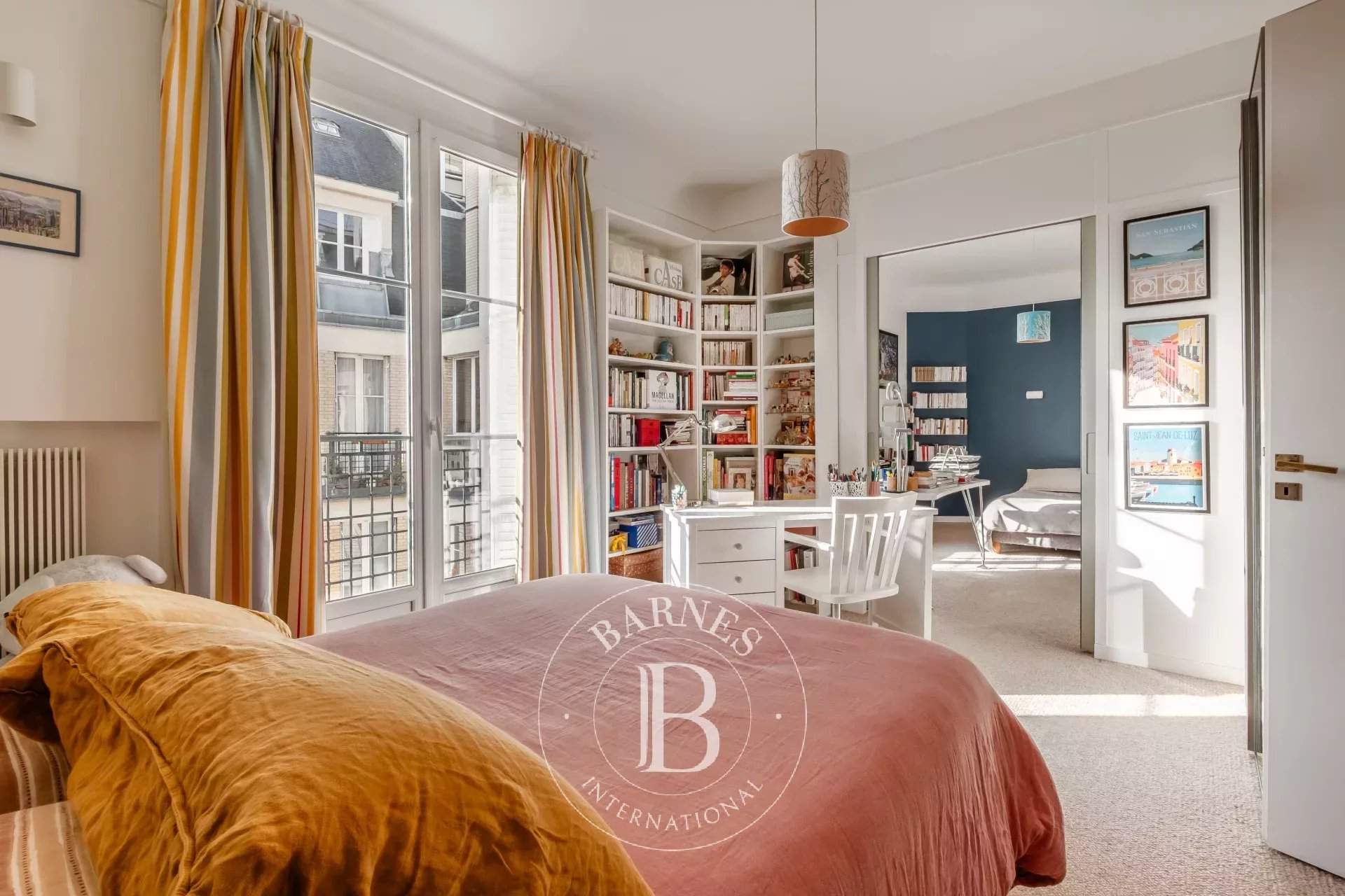 Paris  - Apartment 4 Bedrooms - picture 12